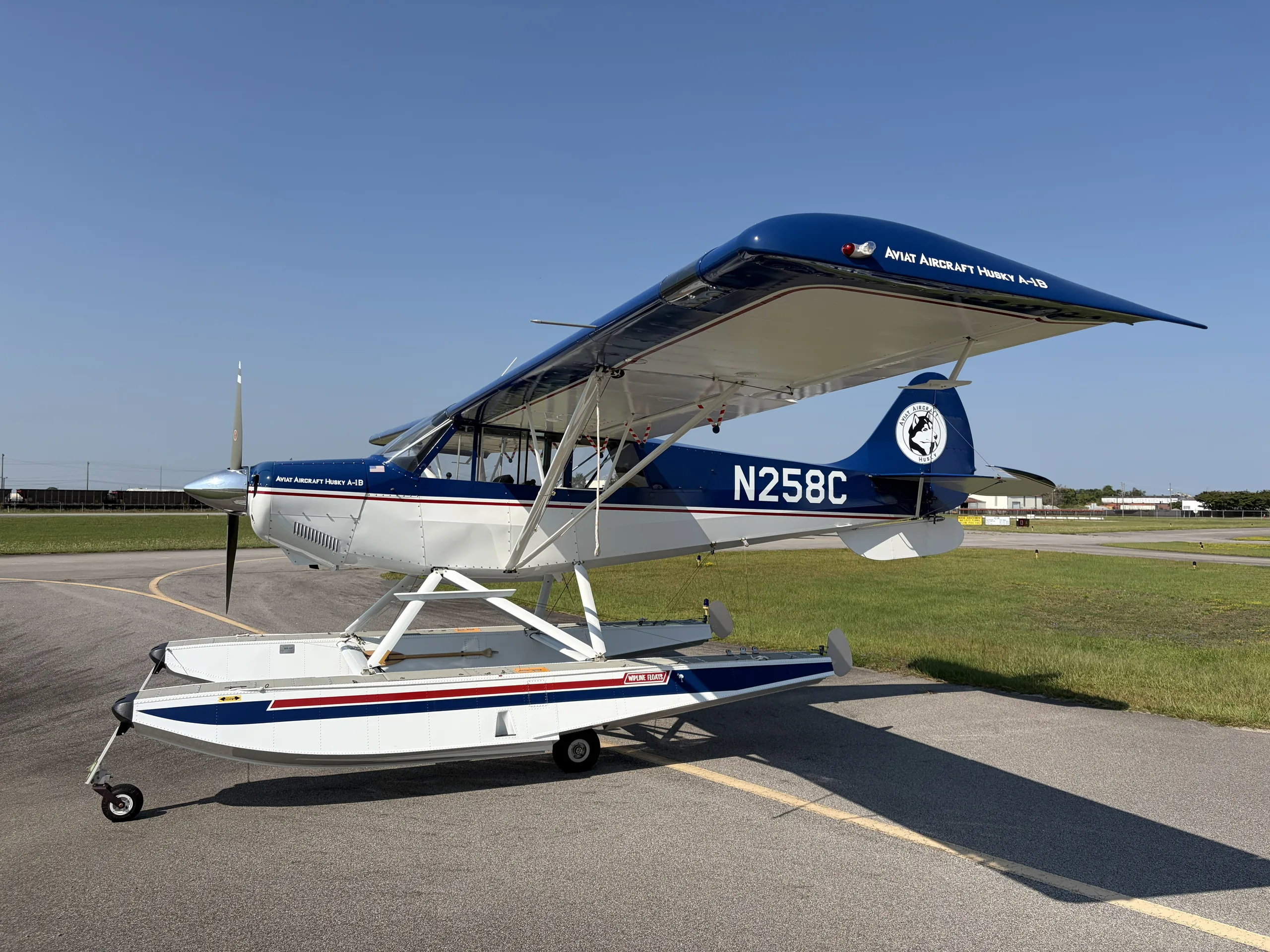 Exterior view of a 1999 Aviat a 1b.