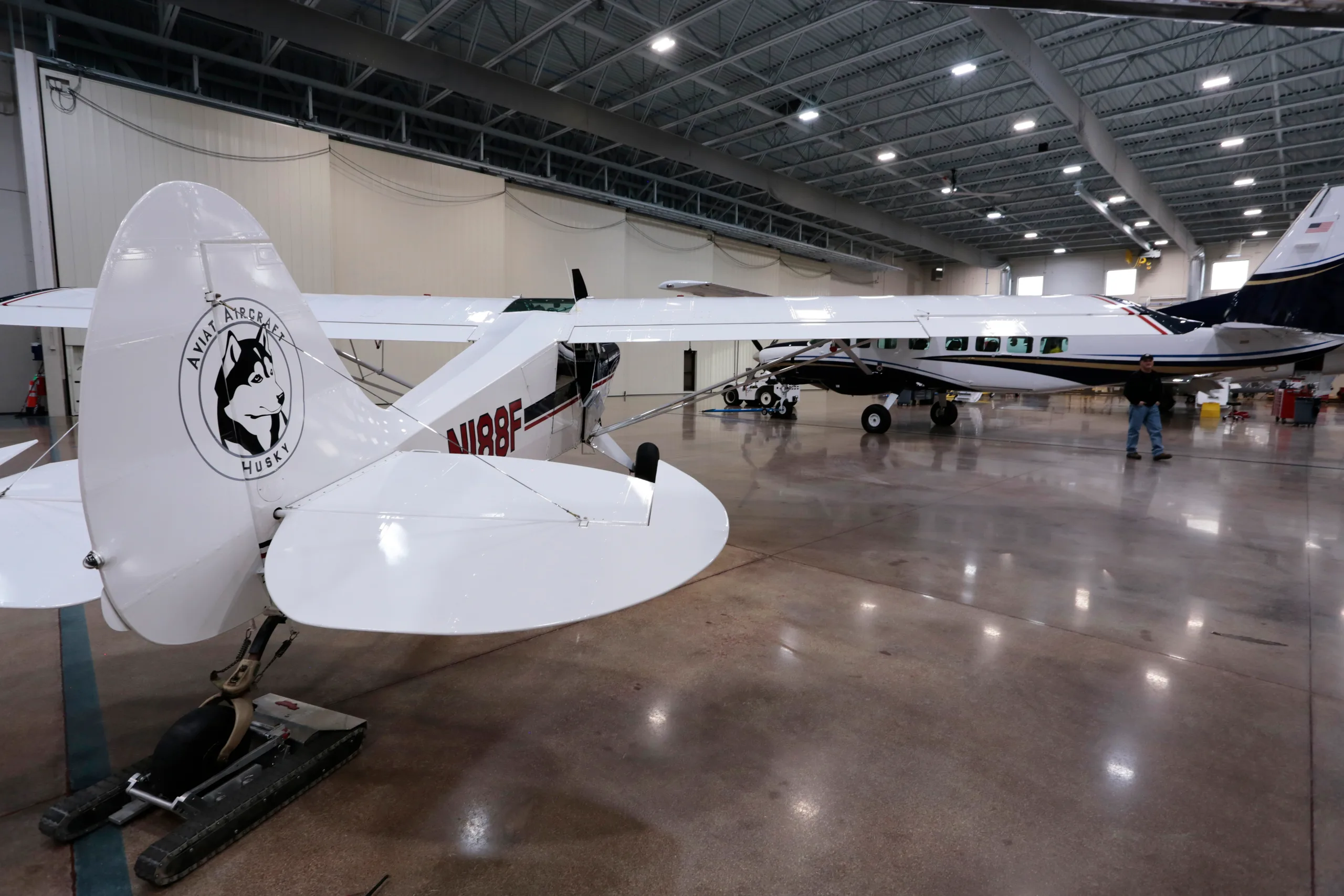 Exterior view of a 2008 Aviat husky a 1c 180.