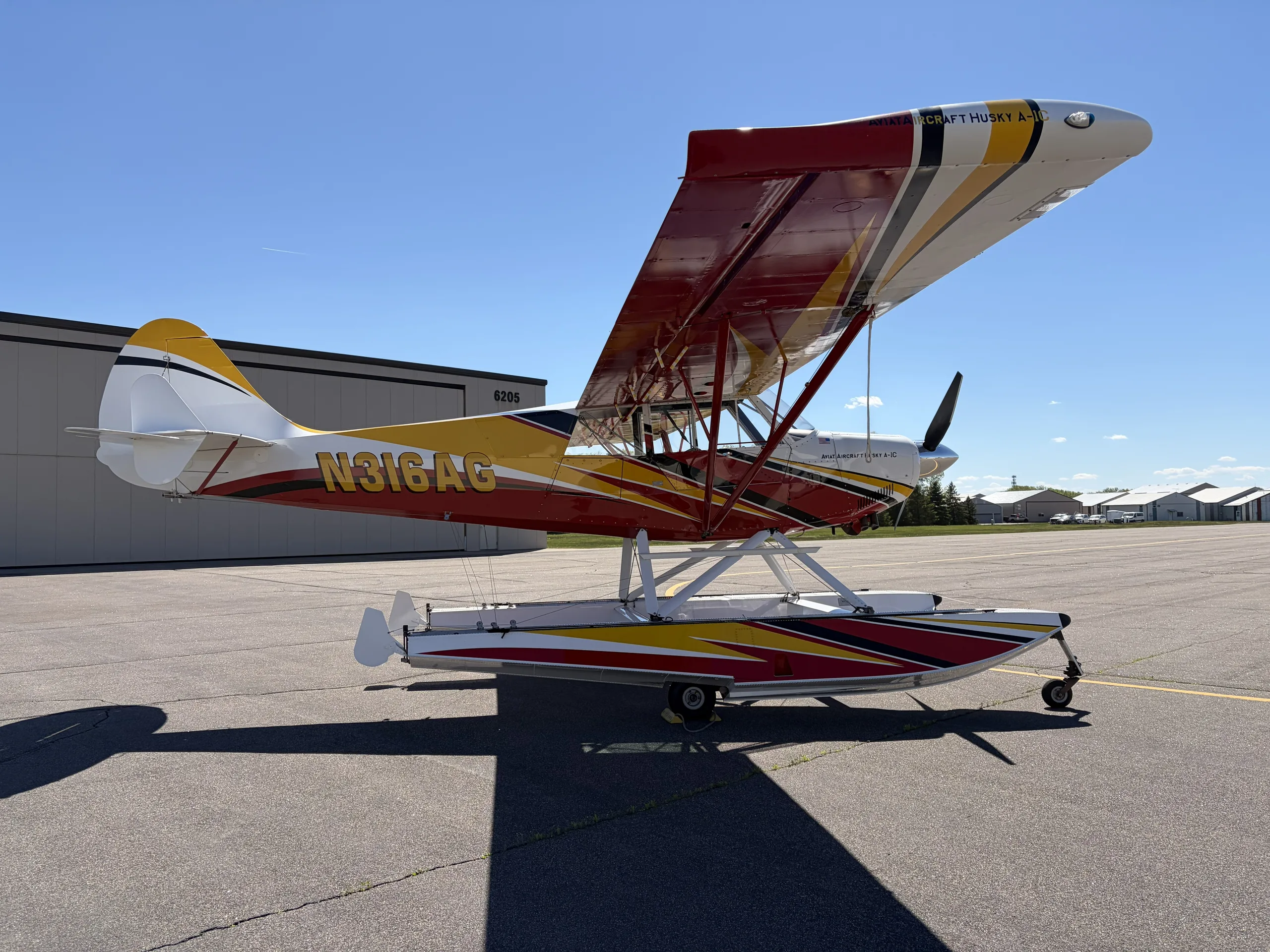 Exterior view of a 2013 Aviat husky a 1c 200 2.