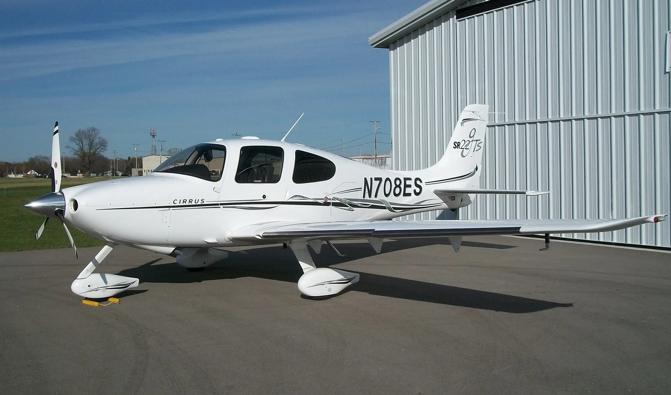 Exterior view of a Cirrus SR22, N708ES.