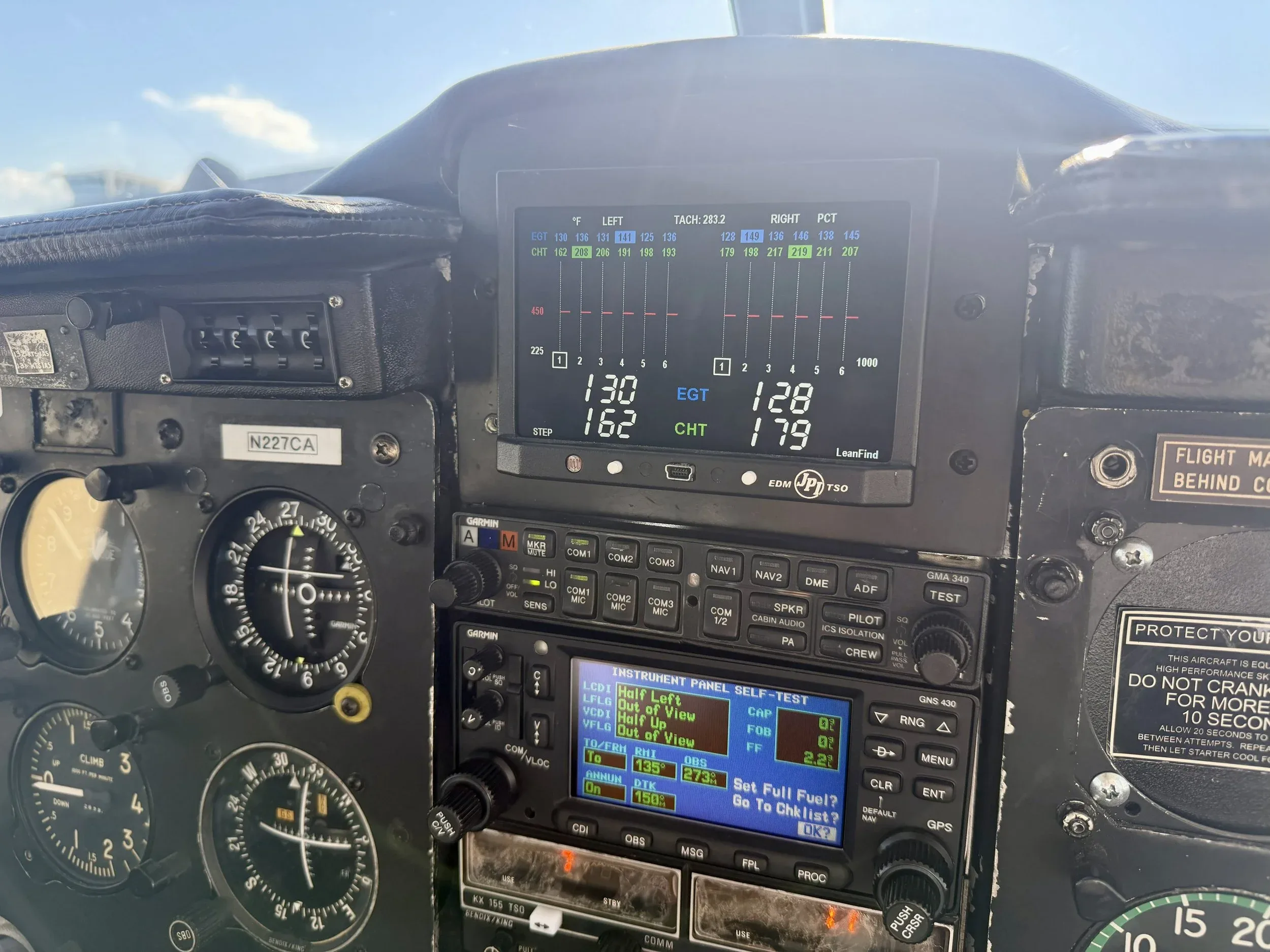 Avionics suite of a 1971 Zane Co Aero TURBO AZTEC E N227CA — Zane Co Aero.