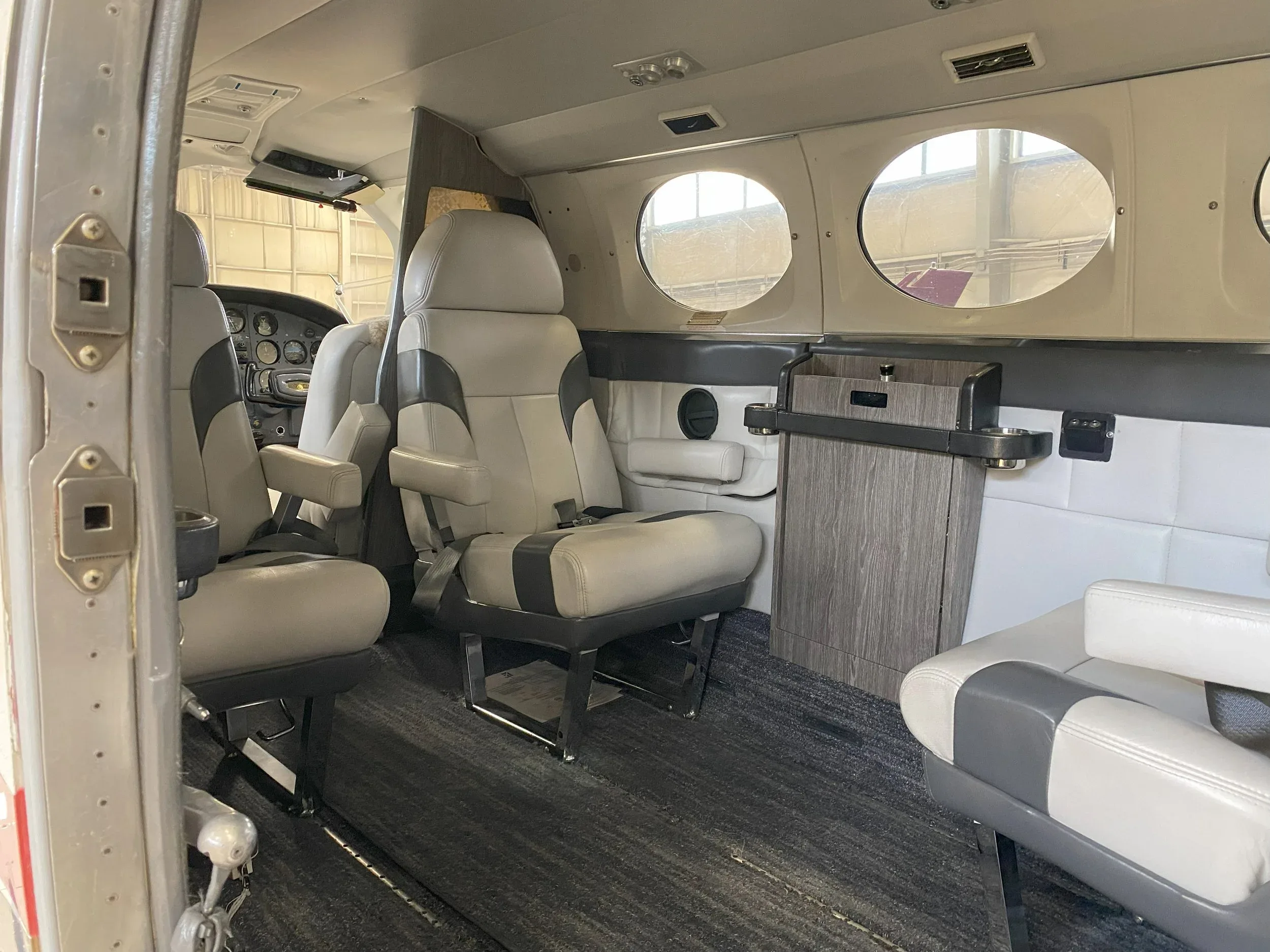 Cabin interior of a 1974 Zane Co Aero 414 chancellor.