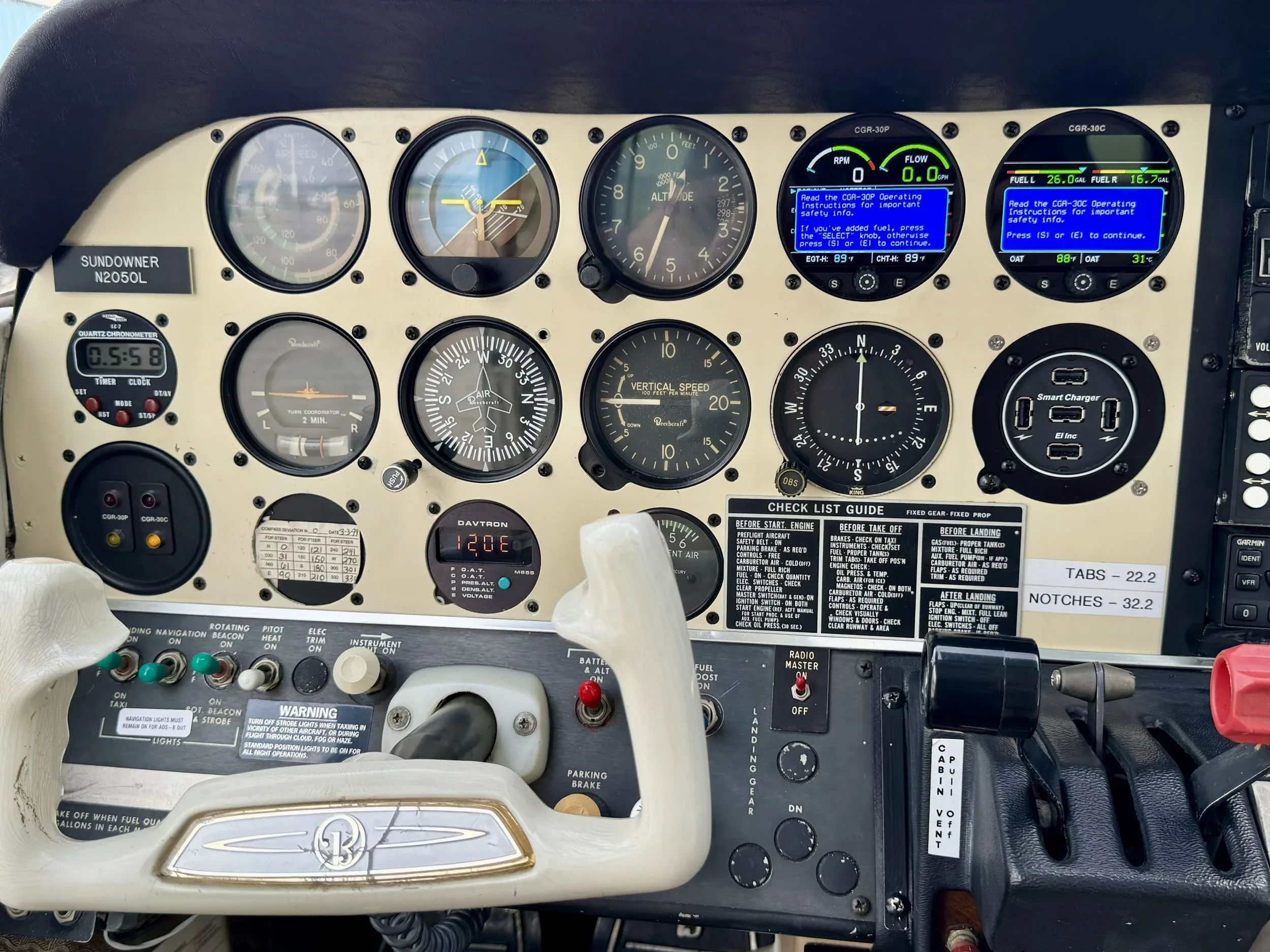 Cockpit and instrument panel of a 1976 Zane Co Aero C23 SUNDOWNER N2050L — Zane Co Aero.
