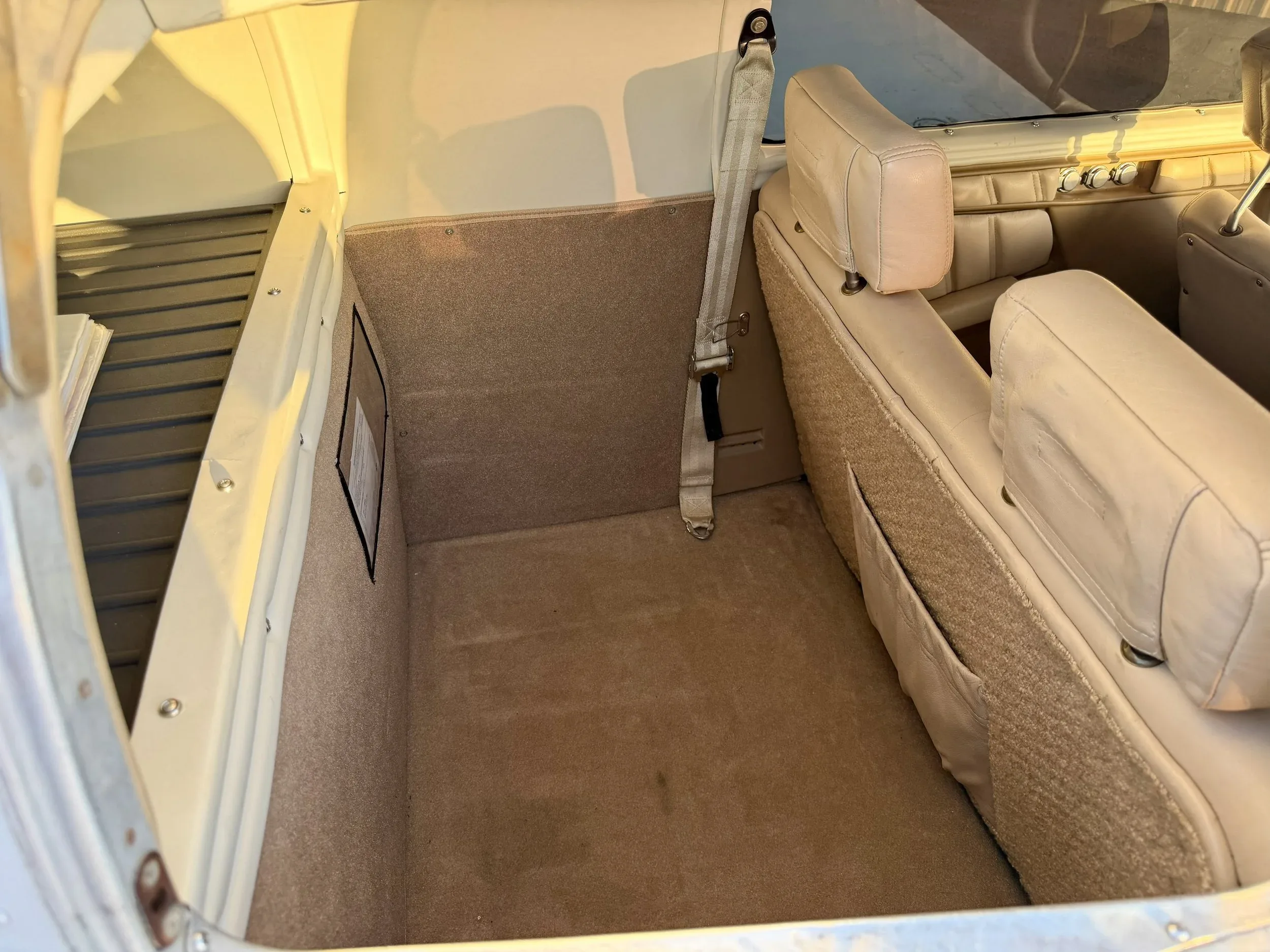 Cabin interior of a 1981 Zane Co Aero M20K 231 N33XL — Zane Co Aero.