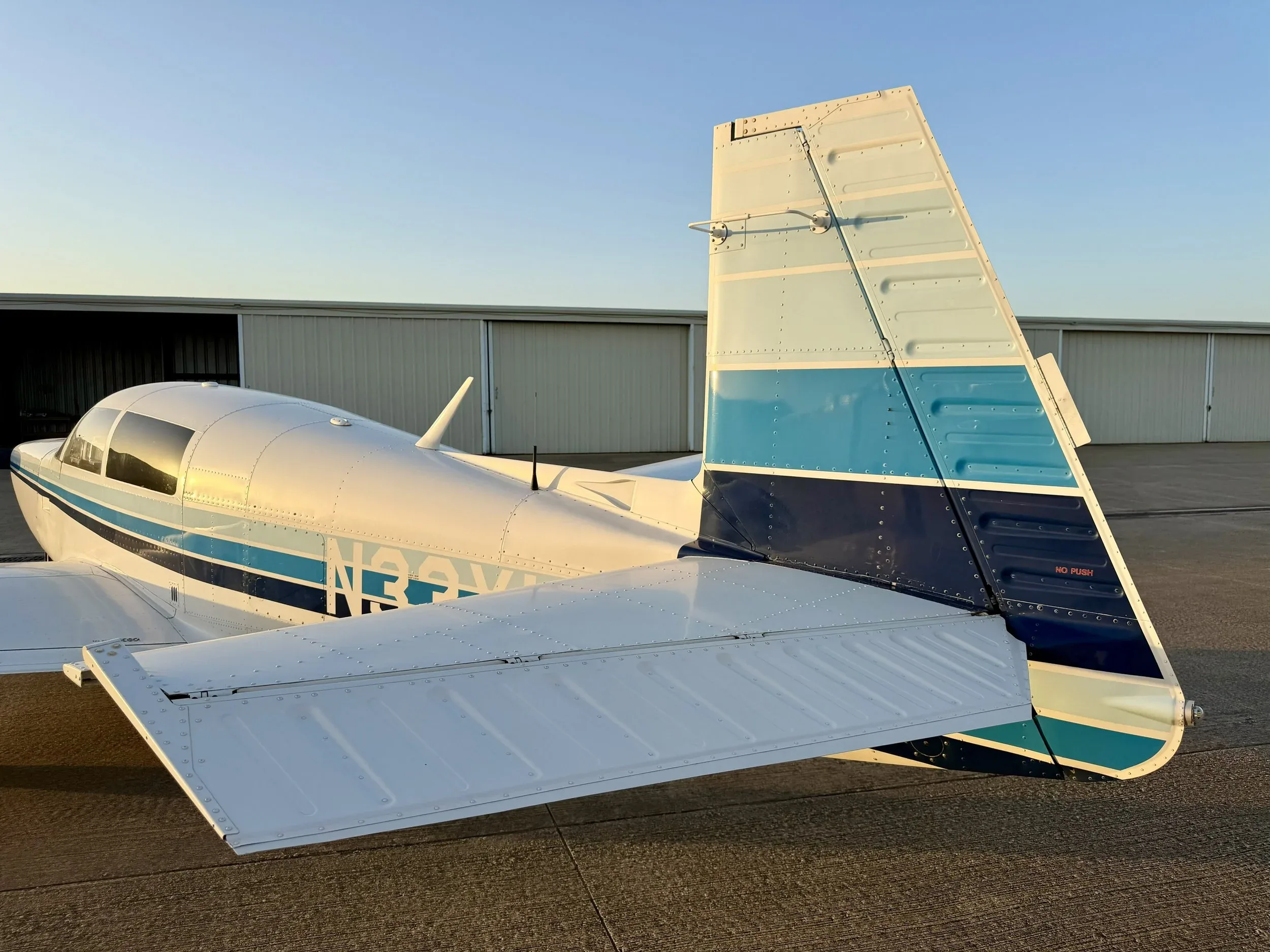 Exterior view of a 1981 Zane Co Aero M20K 231 N33XL — Zane Co Aero, N33XL.