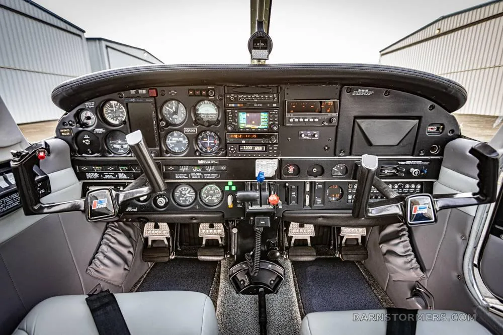 Cockpit and instrument panel of a 1979 Piper PA32RT-300 LANCE II.