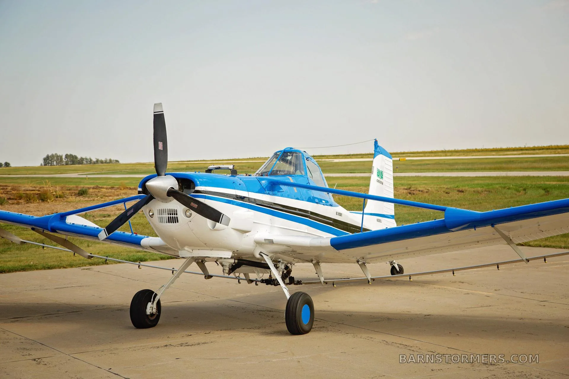 Exterior view of a 1979 Ag HUSKY FOR SALE.