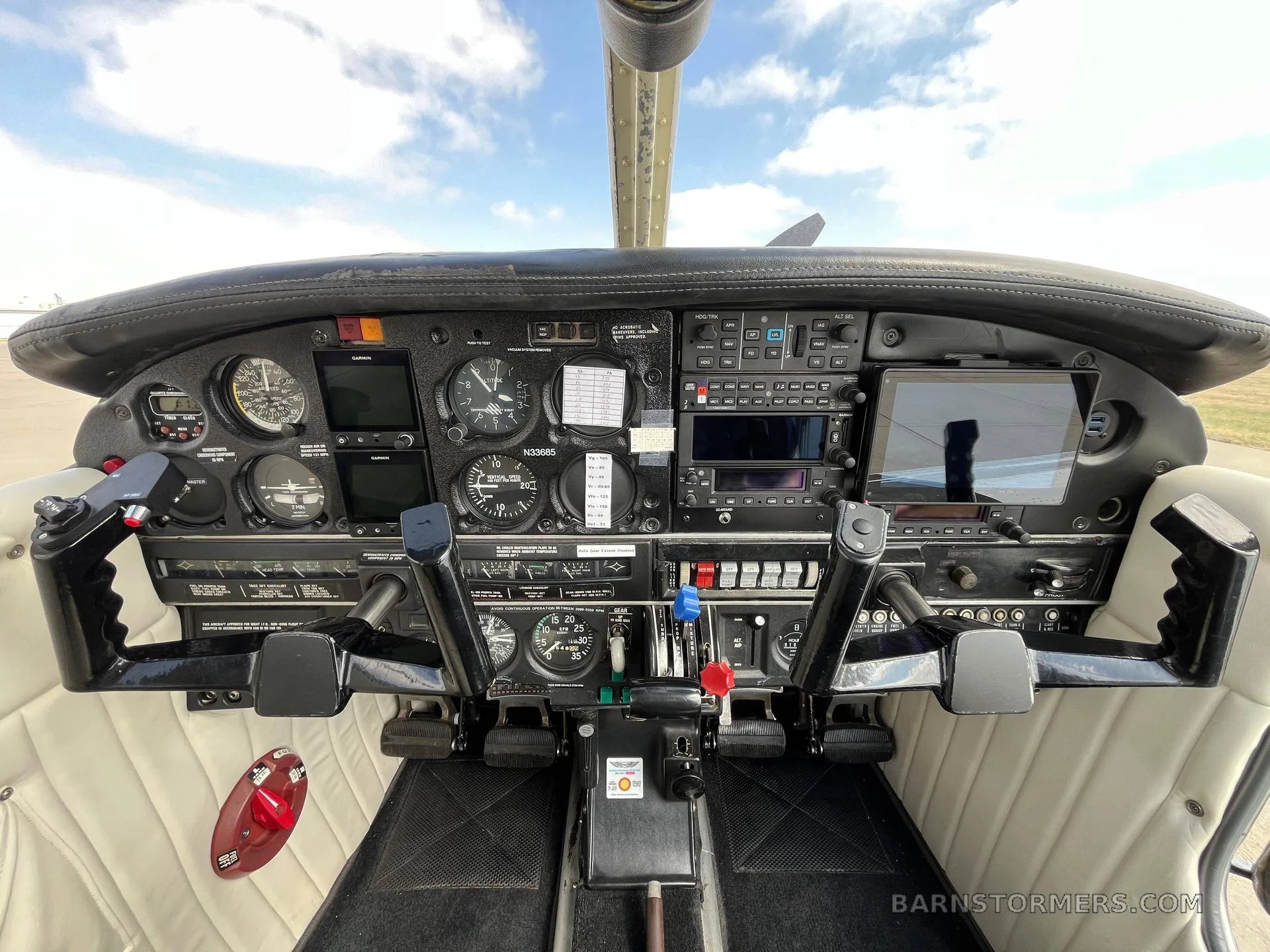 Cockpit and instrument panel of a 1975 Piper.