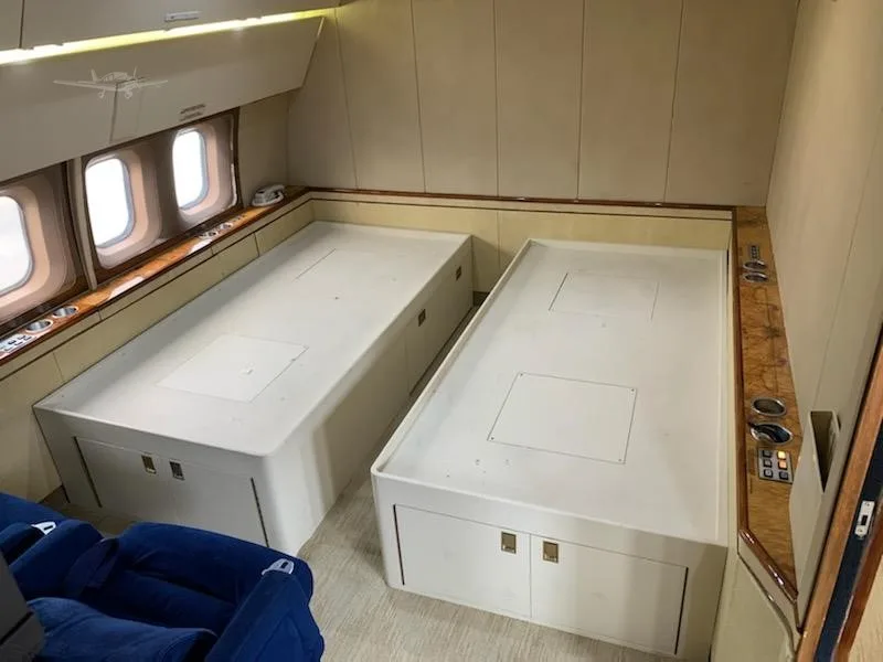 Cabin interior of a 1982 BOEING 727-200 SUPER27.