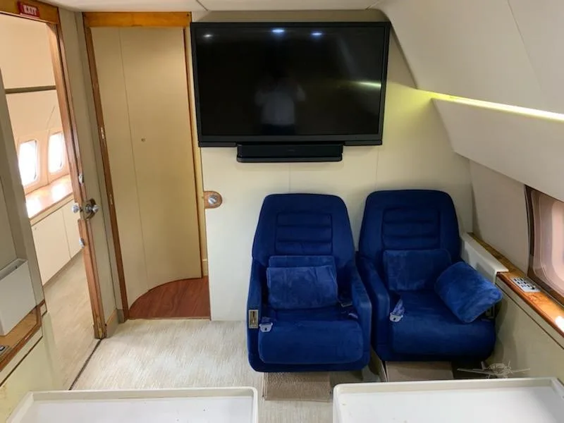 Cabin interior of a 1982 BOEING 727-200 SUPER27.