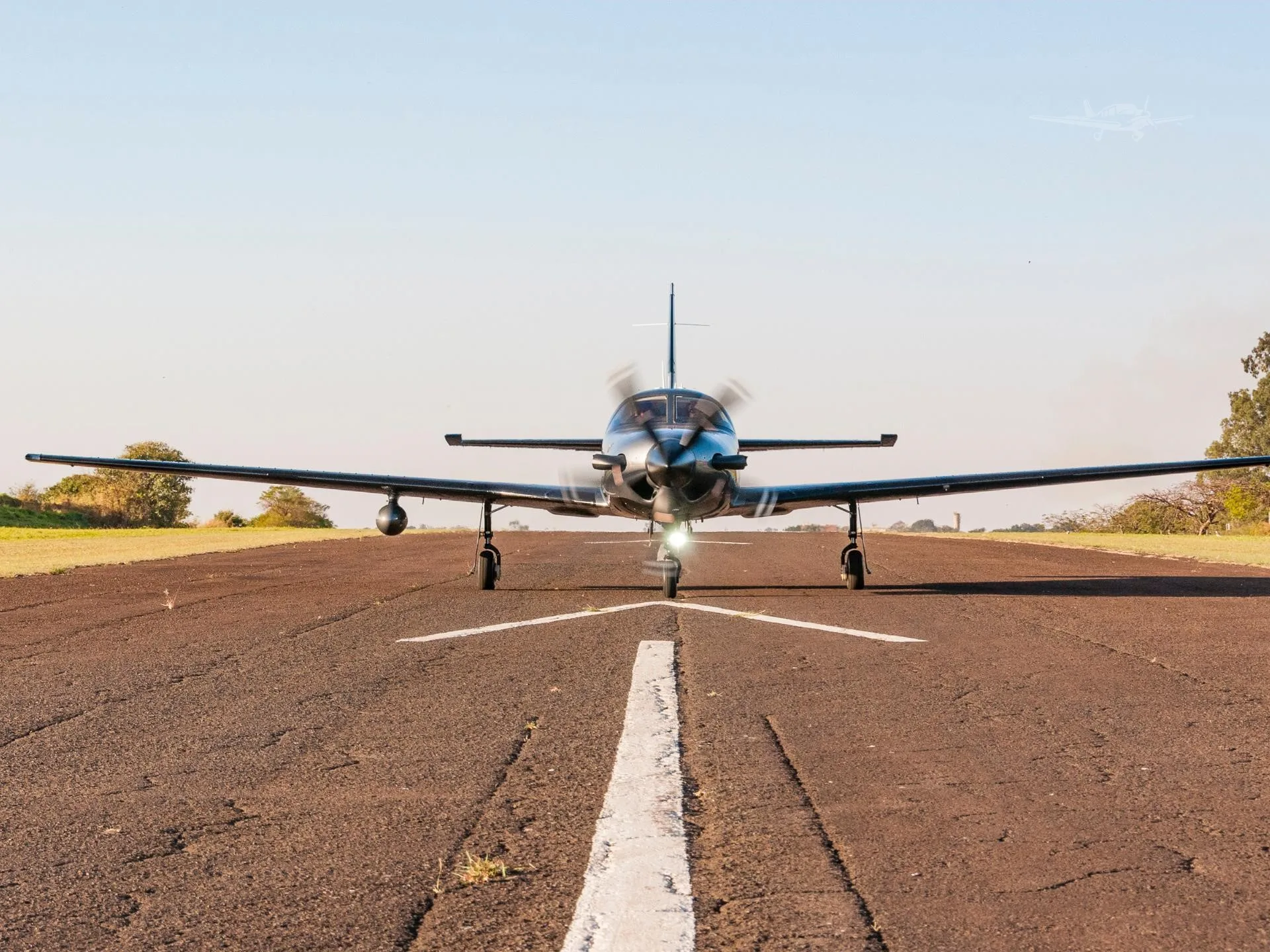 Exterior view of a 2026 PIPER M500.