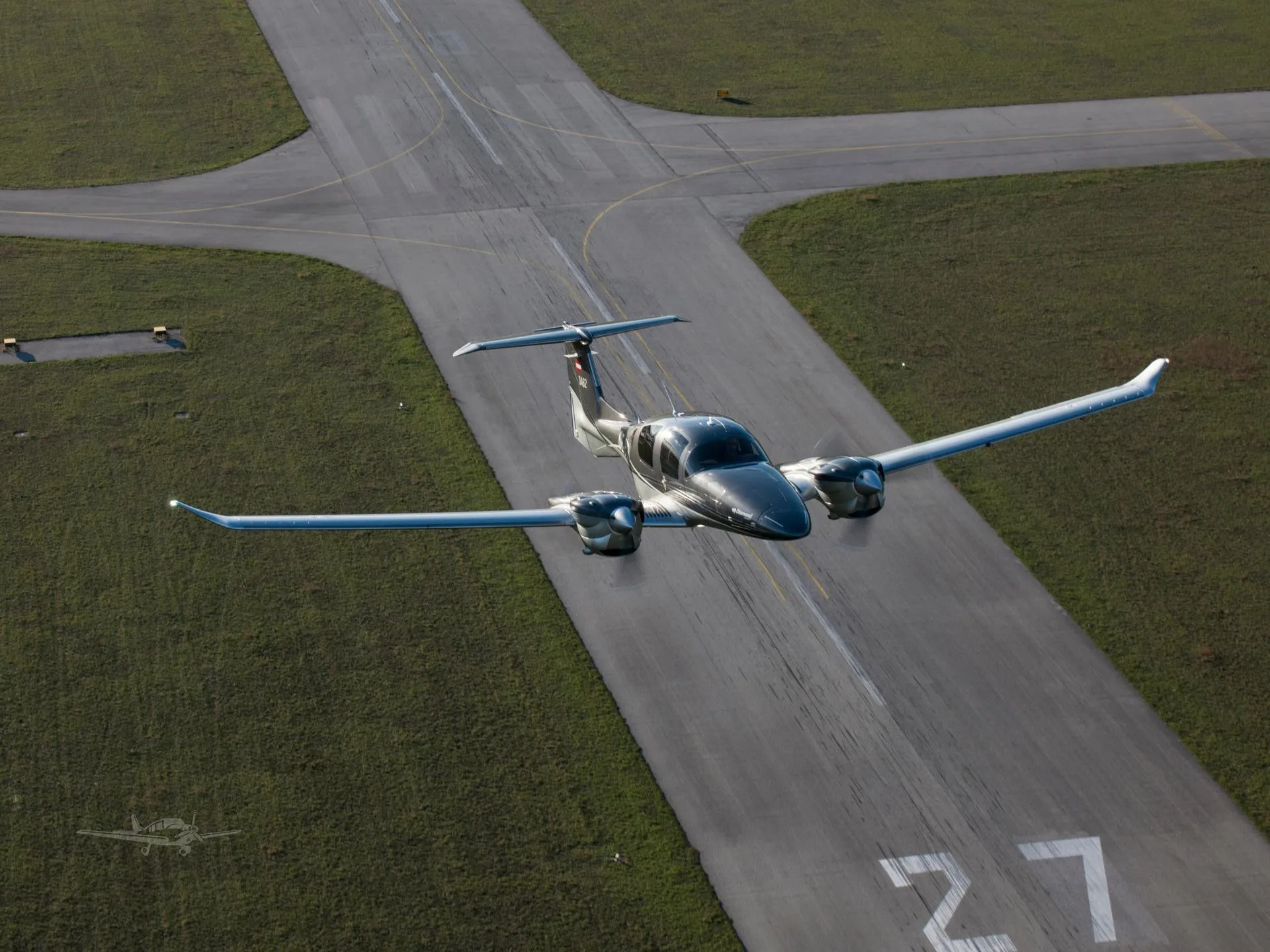 Exterior view of a 2026 DIAMOND DA62.