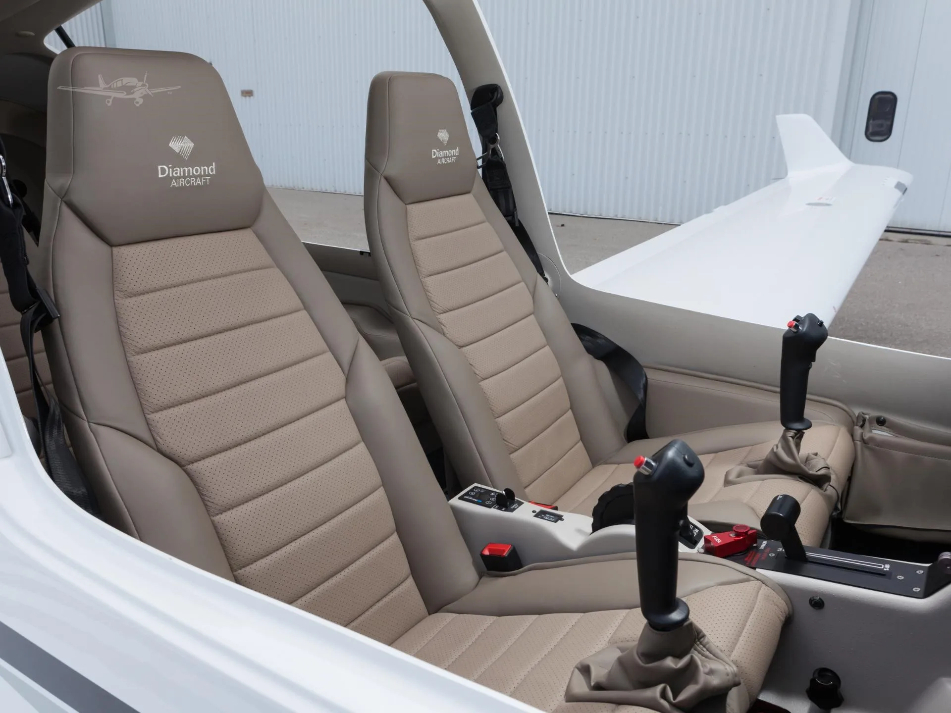 Cabin interior of a 2026 DIAMOND DA40 NG.