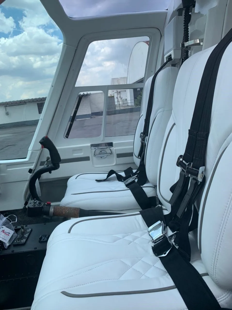 Cabin interior of a 1992 BELL 206B III.