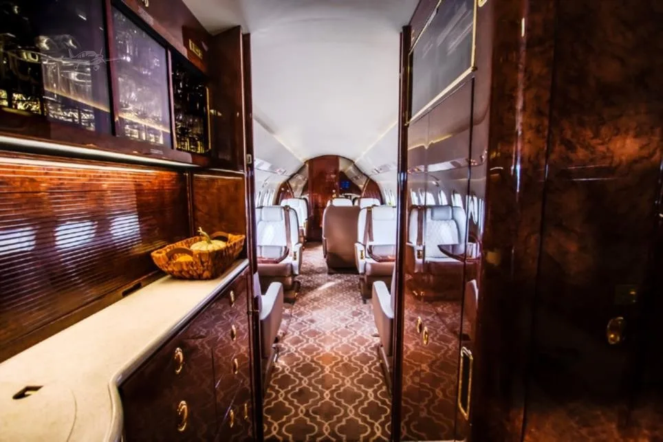 Cabin interior of a 2000 DASSAULT FALCON 2000.