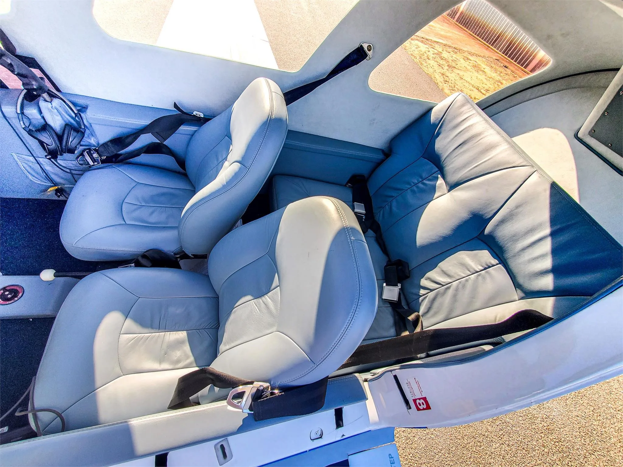 Cabin interior of a 2003 LANCAIR IV-P.