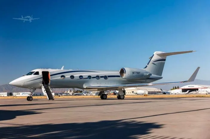 2002 GULFSTREAM GIVSP