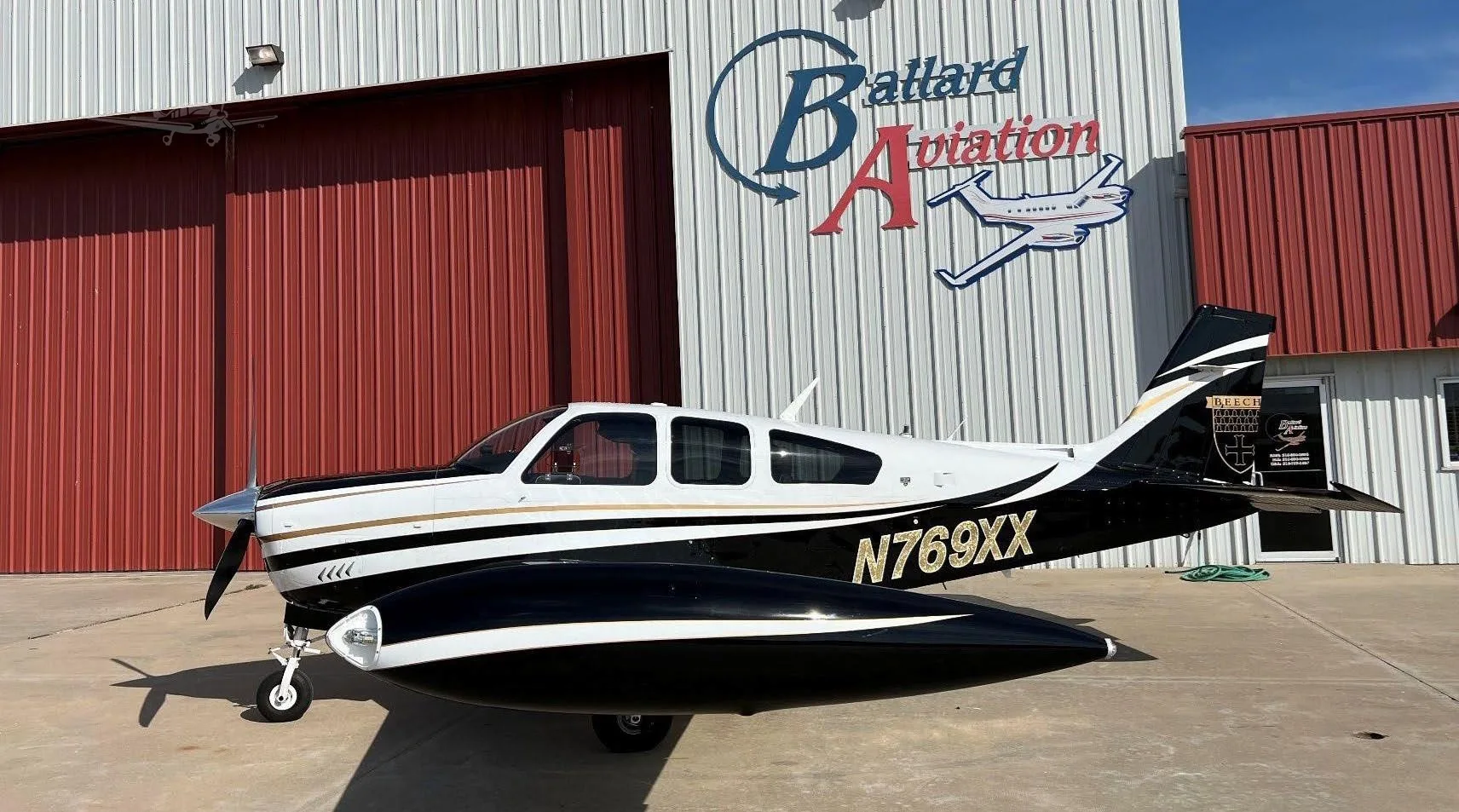 Exterior view of a 1980 BEECHCRAFT F33A BONANZA, N769XX.
