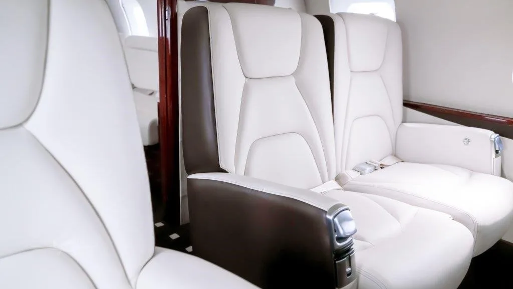 Cabin interior of a BOMBARDIER GLOBAL EXPRESS.