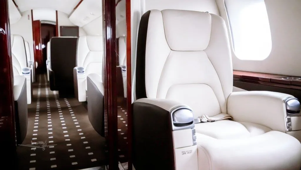 Cabin interior of a BOMBARDIER GLOBAL EXPRESS.