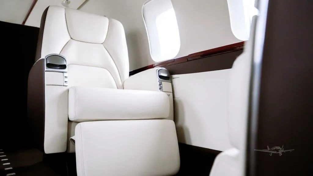 Cabin interior of a BOMBARDIER GLOBAL EXPRESS.