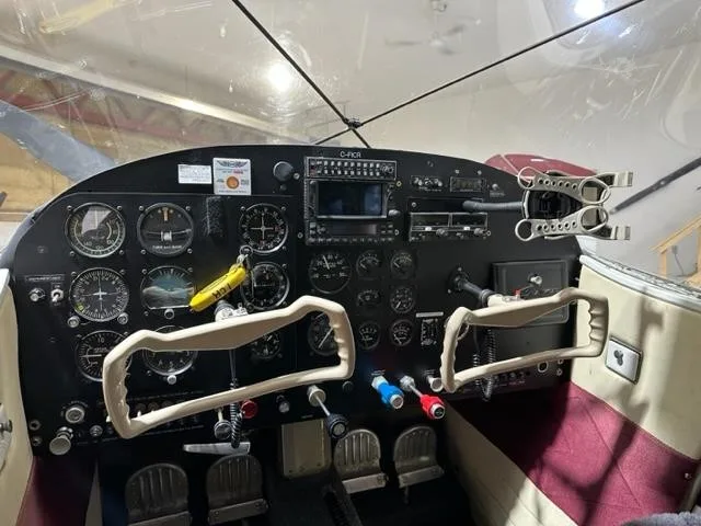 Cockpit and instrument panel of a 1955 CESSNA 180.