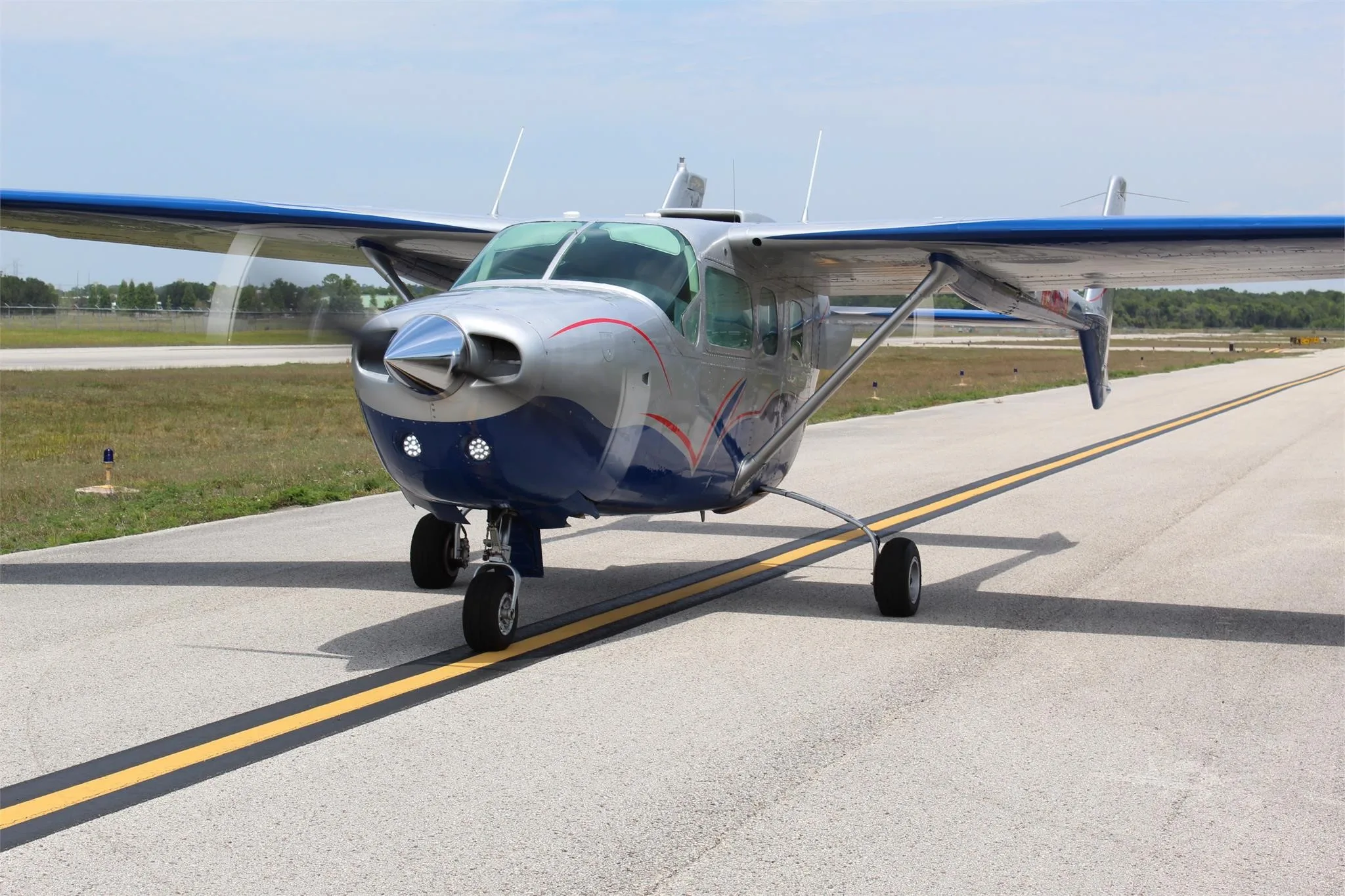 Exterior view of a 1976 CESSNA 337G, N53670.