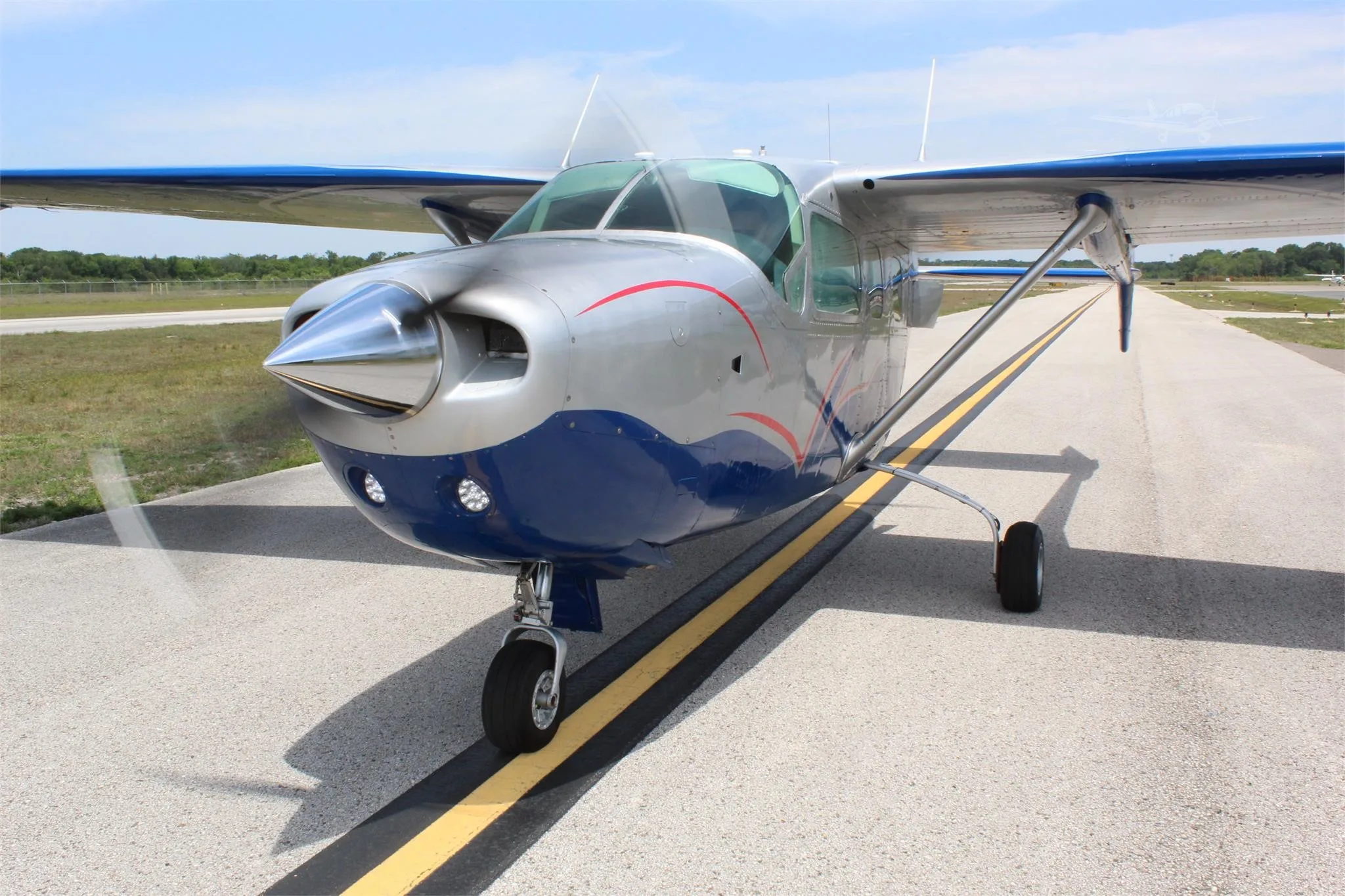Exterior view of a 1976 CESSNA 337G, N53670.