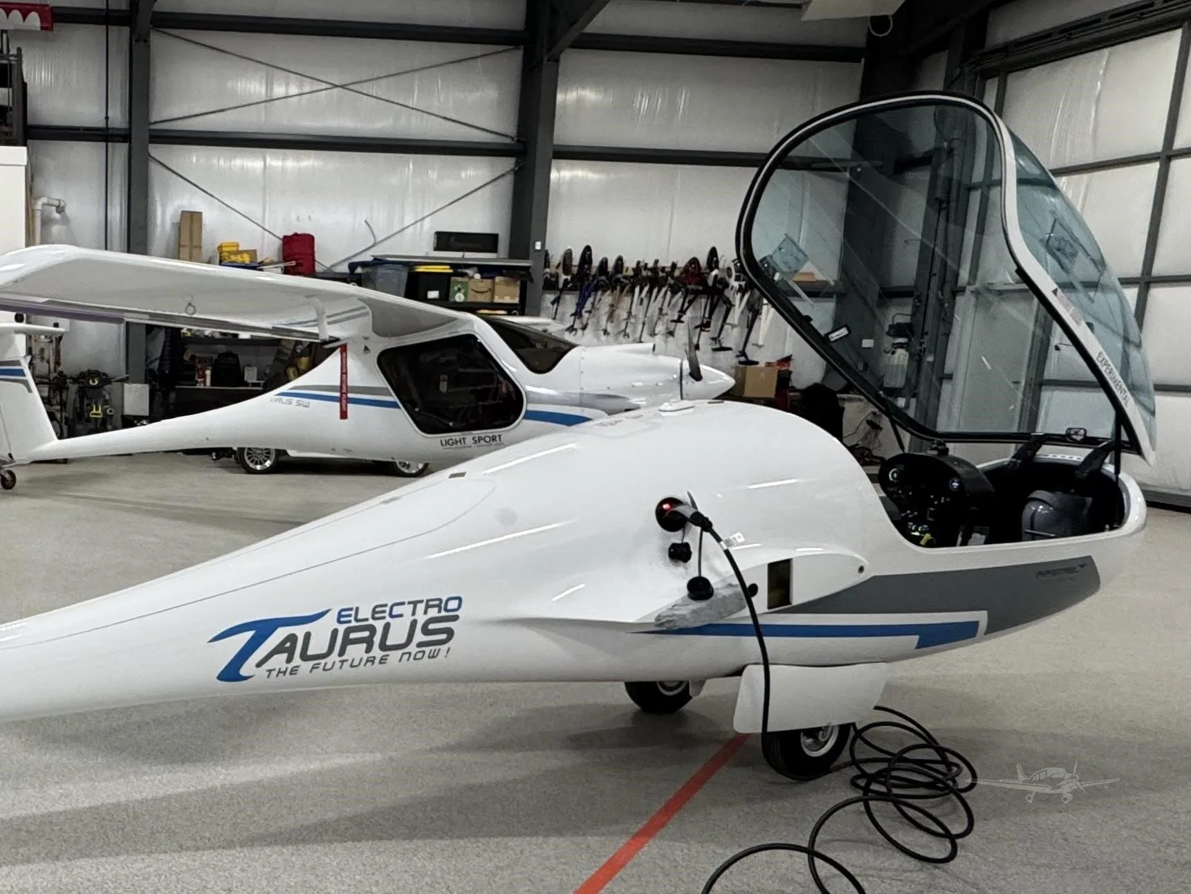2025 PIPISTREL TAURUS ELECTRO G2