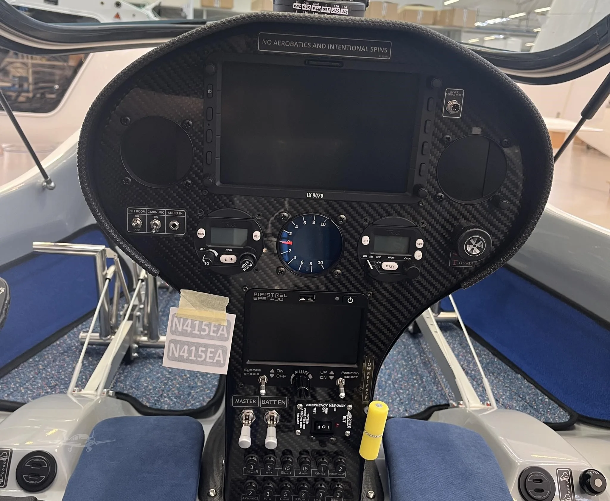 Cockpit and instrument panel of a 2025 PIPISTREL TAURUS ELECTRO G2.
