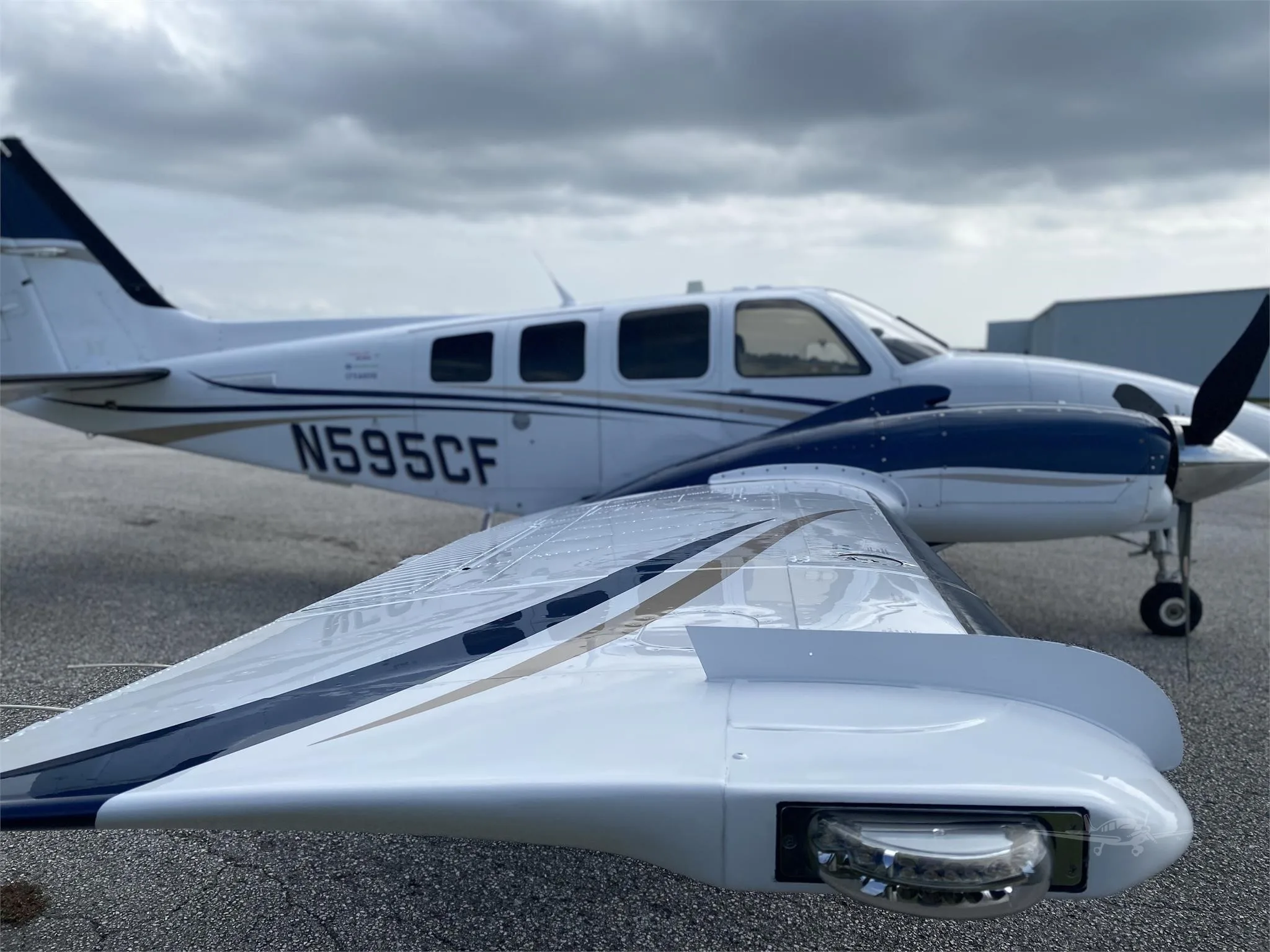 Exterior view of a 2012 BEECHCRAFT G58 BARON.