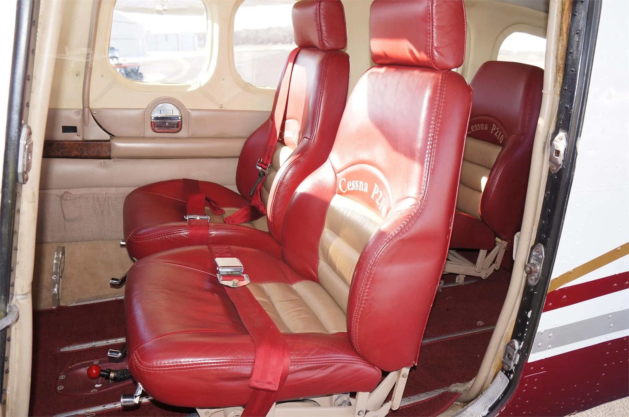 Cabin interior of a 1980 CESSNA P210N.