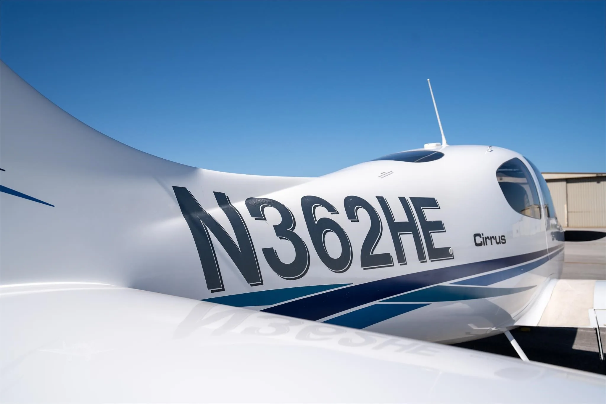 Marketing image of a 2002 CIRRUS SR20.