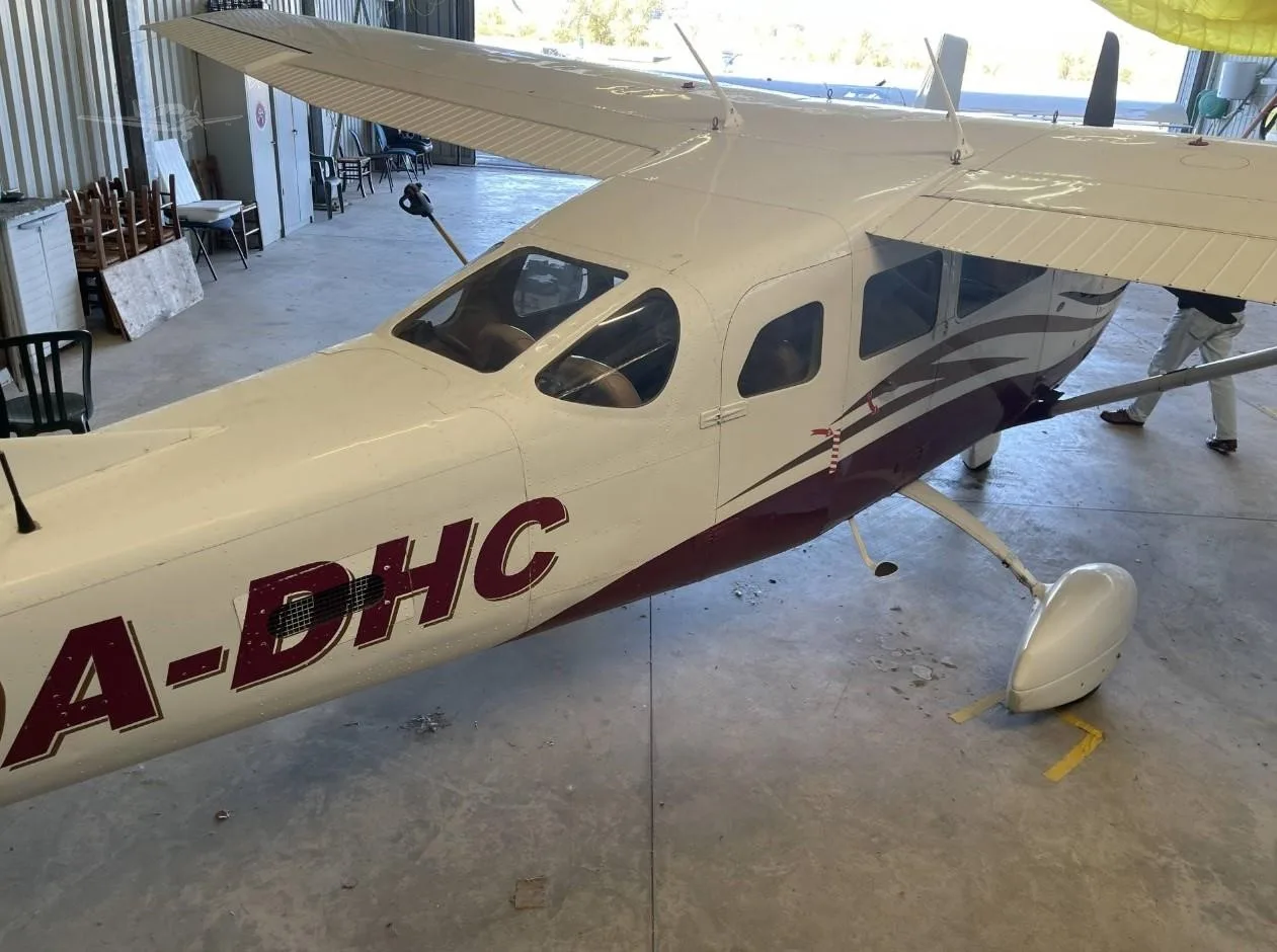 Exterior view of a 2006 CESSNA TURBO 206H STATIONAIR, 9H-DHC.