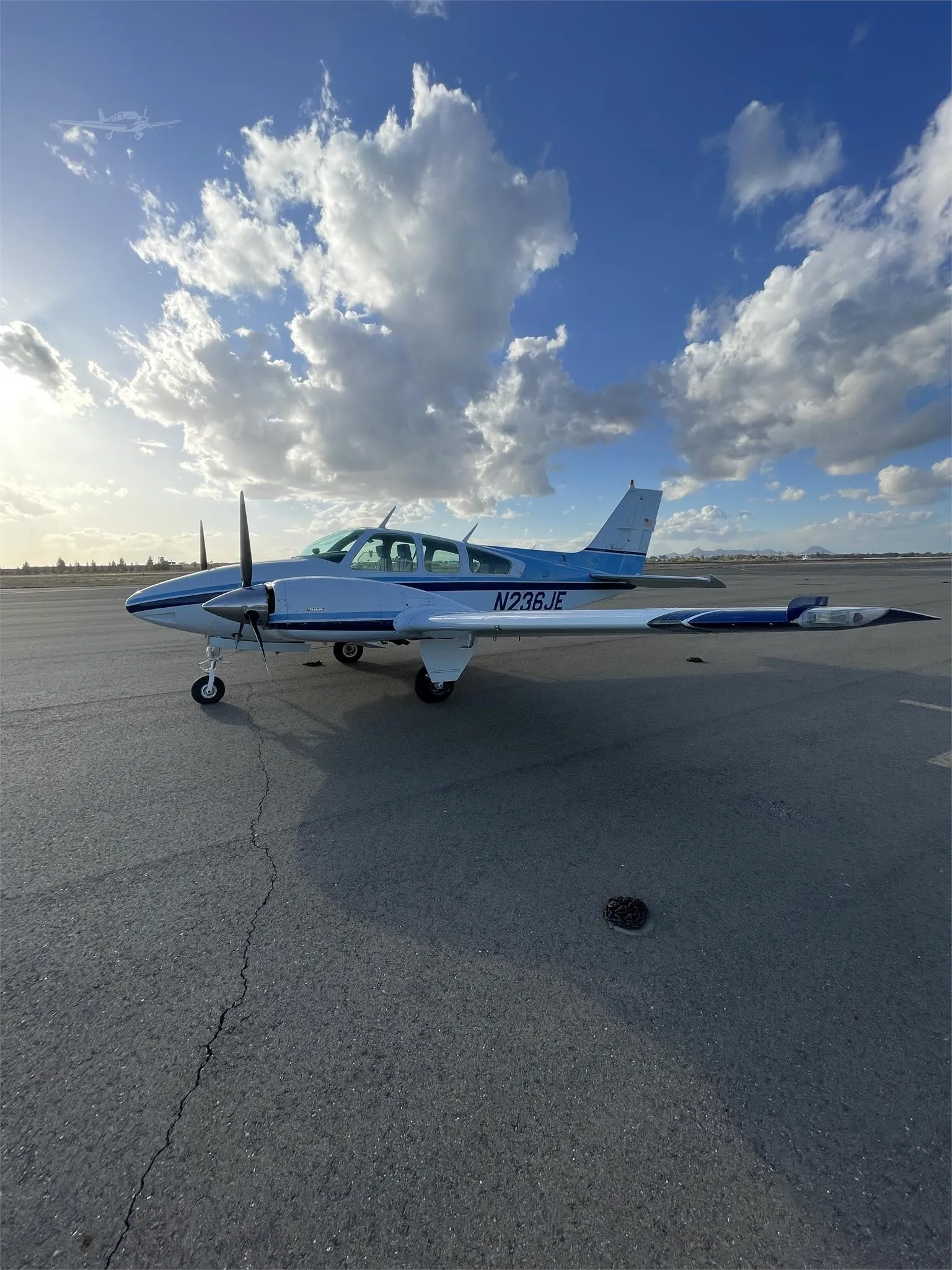 Exterior view of a 1978 BEECHCRAFT B55 BARON, N236JE.