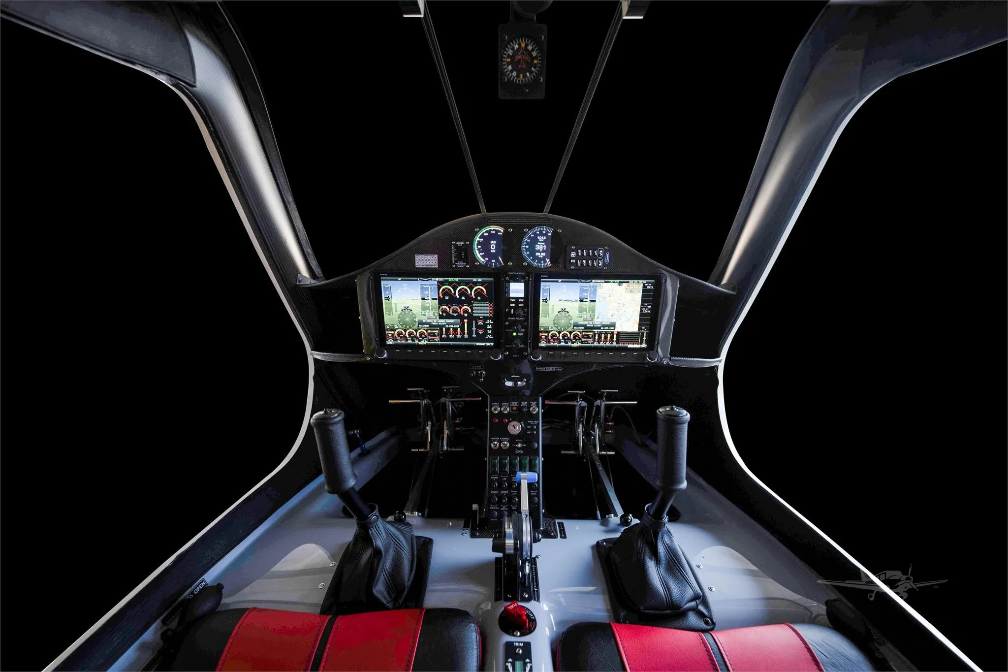 Cockpit and instrument panel of a 2026 PIPISTREL VIRUS SW.