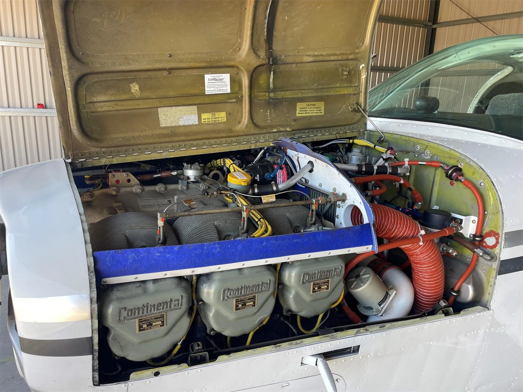 Avionics suite of a 1978 BEECHCRAFT A36 BONANZA.