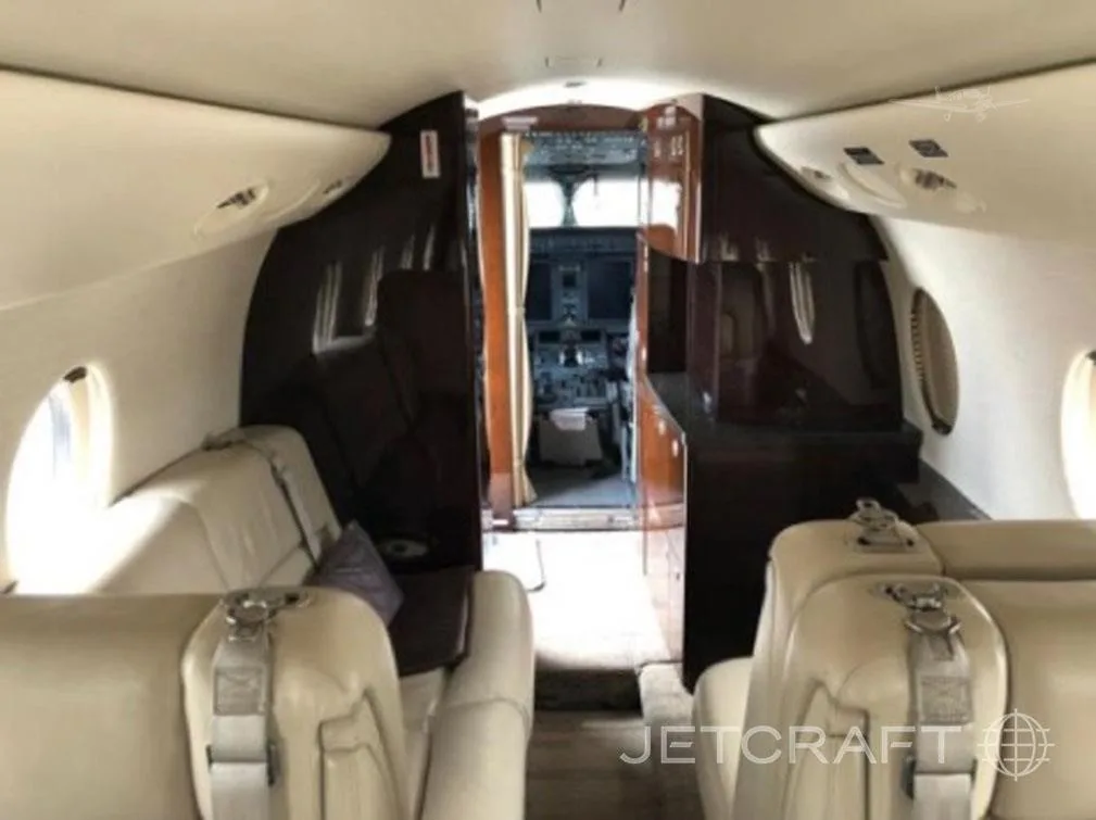 Cabin interior of a 2008 GULFSTREAM G150.