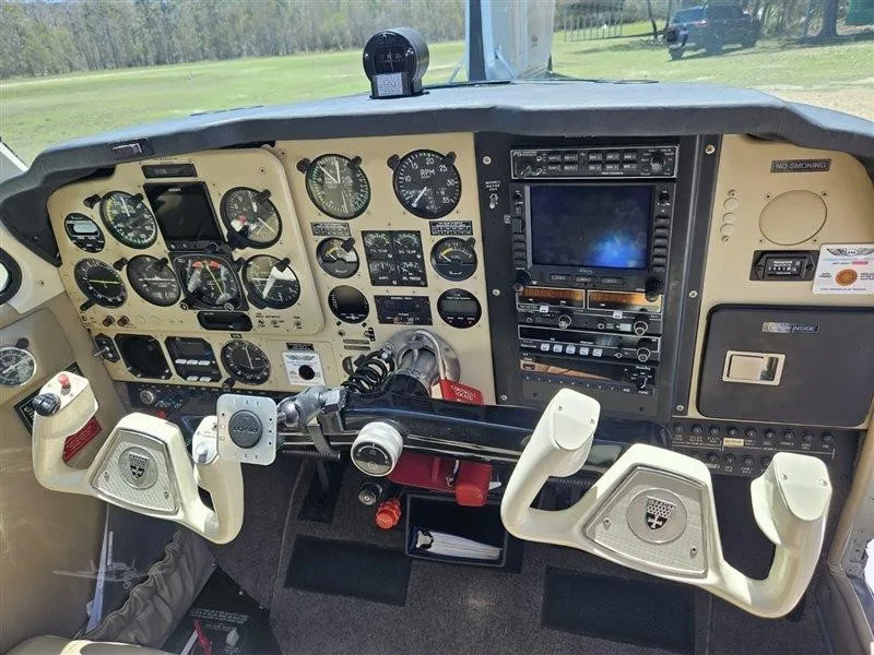 1990 Beechcraft F33A Bonanza