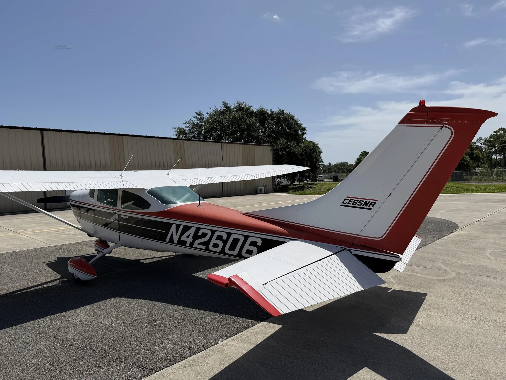 Exterior view of a 1968 CESSNA 182 SKYLANE, N42606.