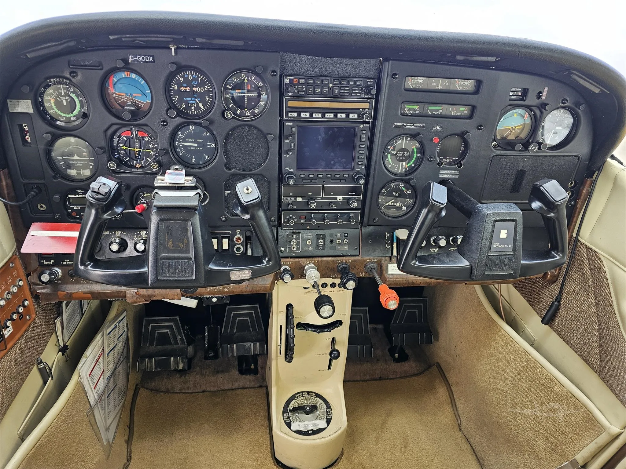 Cockpit and instrument panel of a 1979 CESSNA TURBO R182RG SKYLANE.