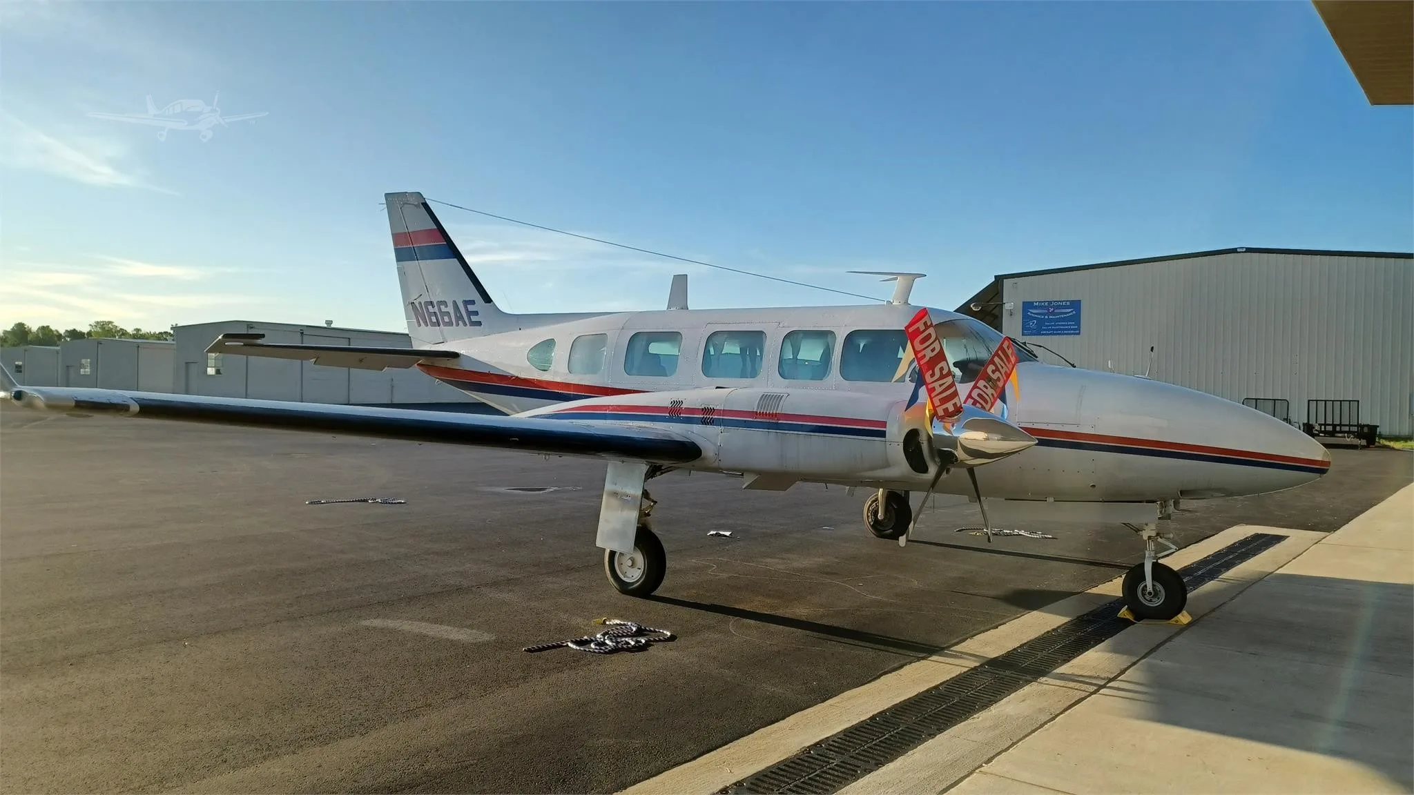Exterior view of a 1974 PIPER NAVAJO CHIEFTAIN, N66AE.