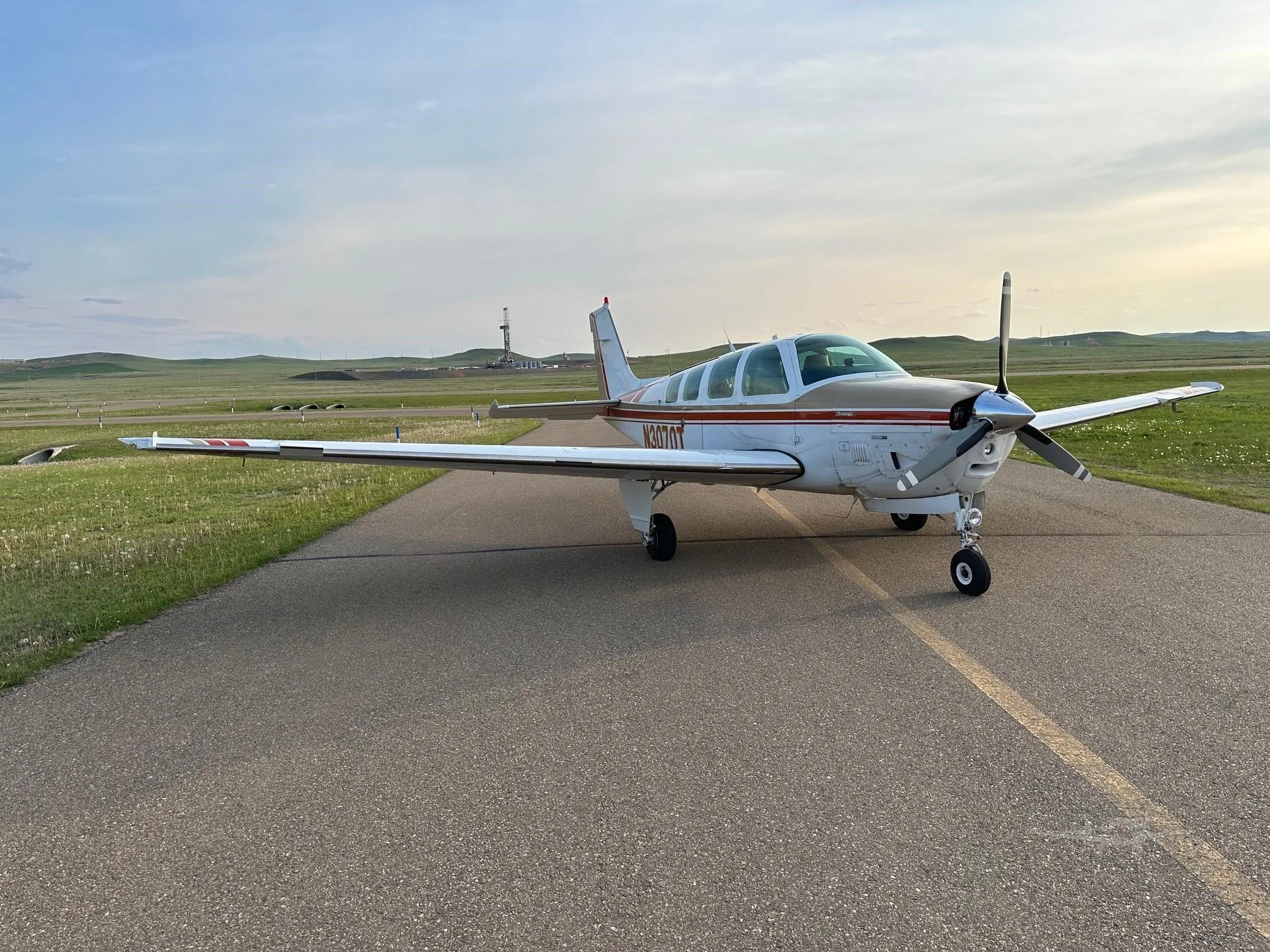 Exterior view of a 1987 BEECHCRAFT B36TC BONANZA, N3070T.