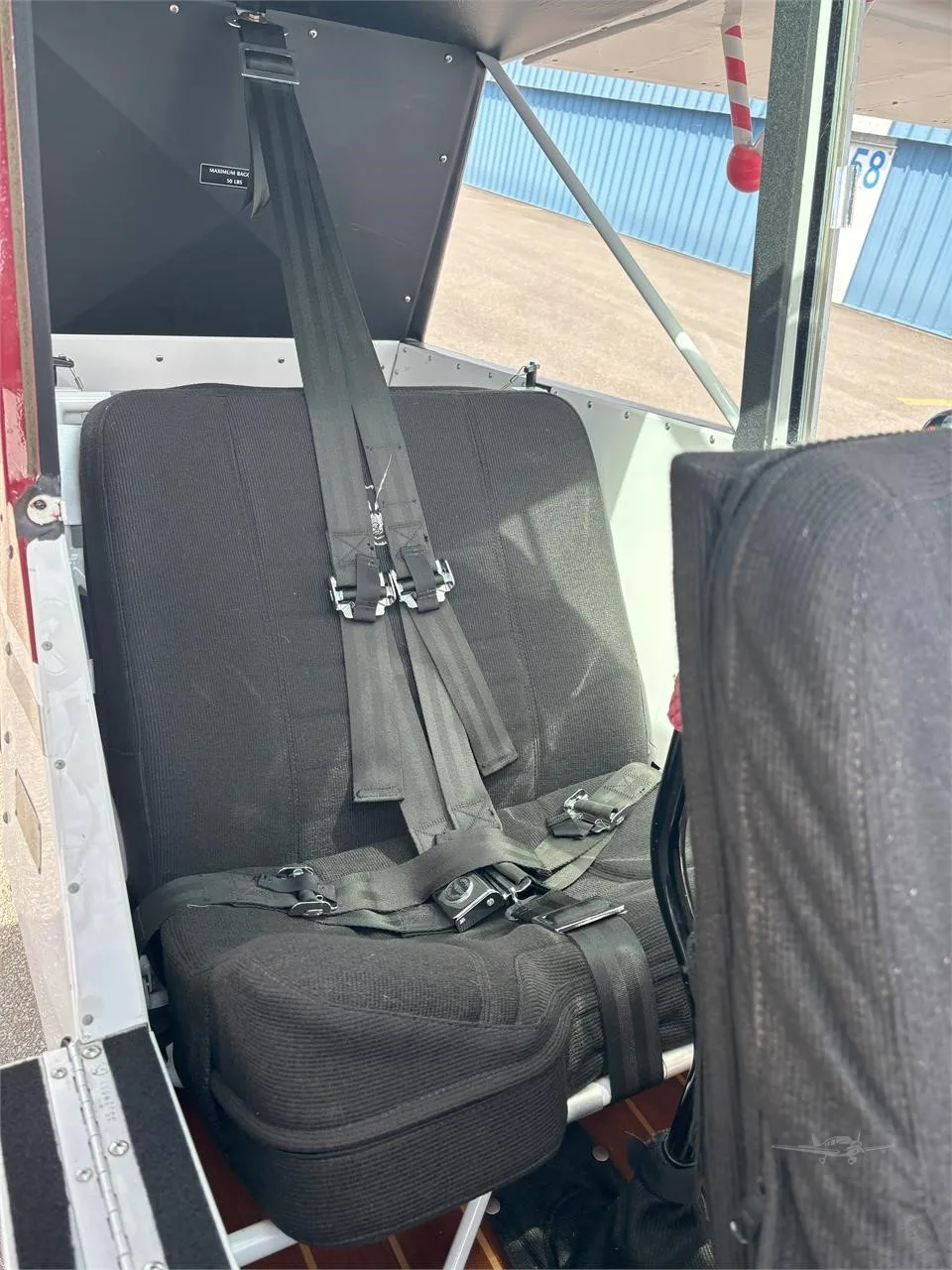 Cabin interior of a 2005 AVIAT HUSKY A-1B.