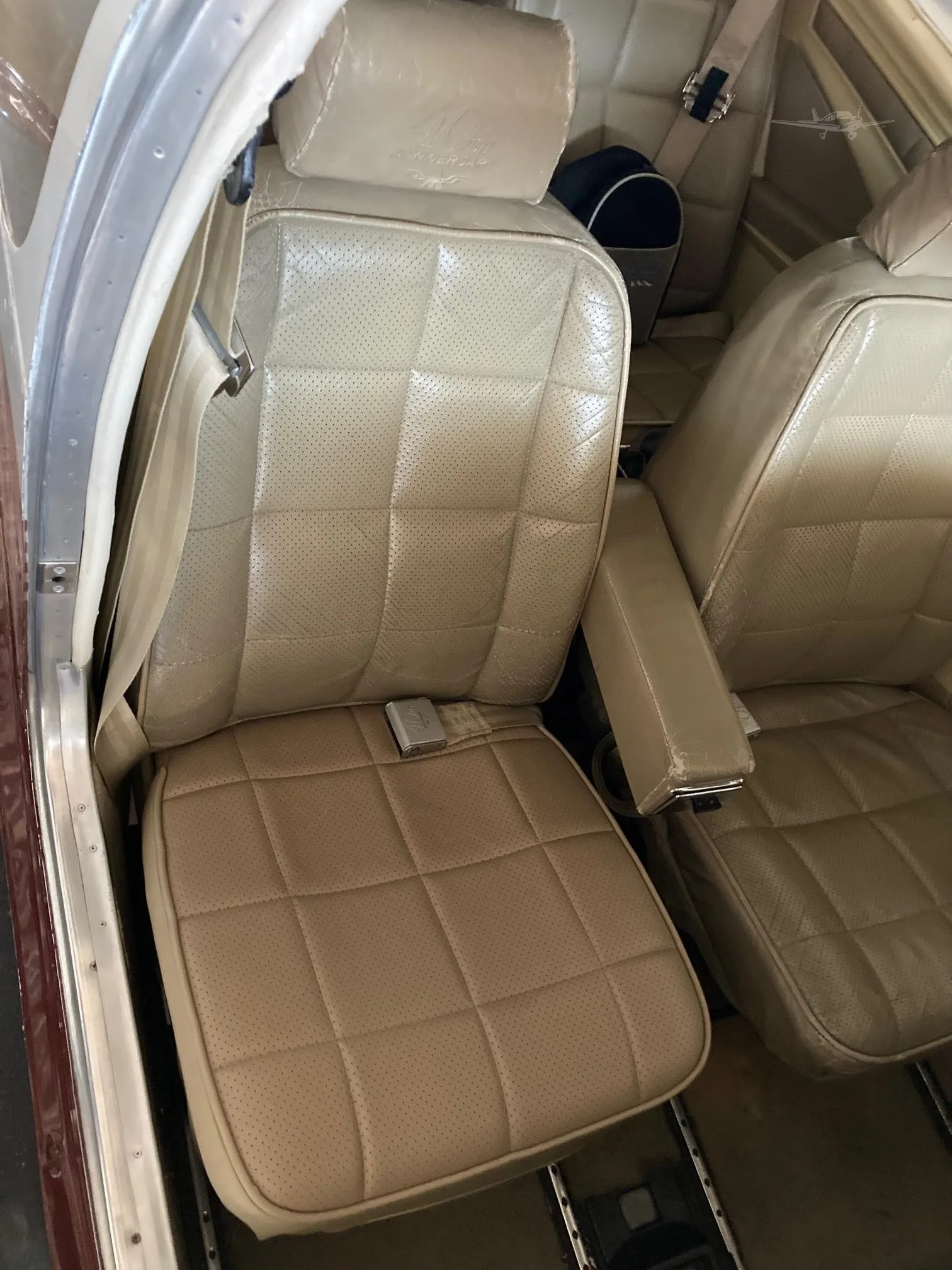 Cabin interior of a 1994 MOONEY M20J MSE.