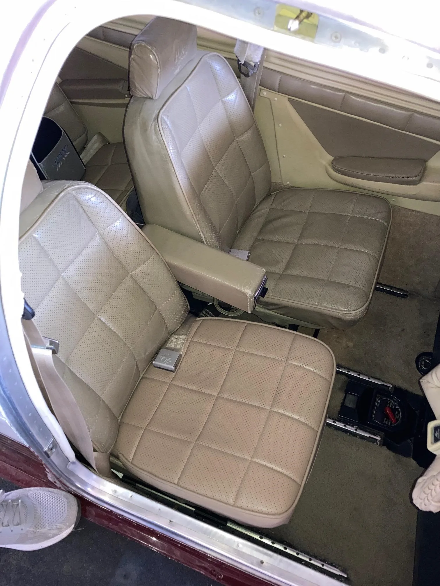 Cabin interior of a 1994 MOONEY M20J MSE.