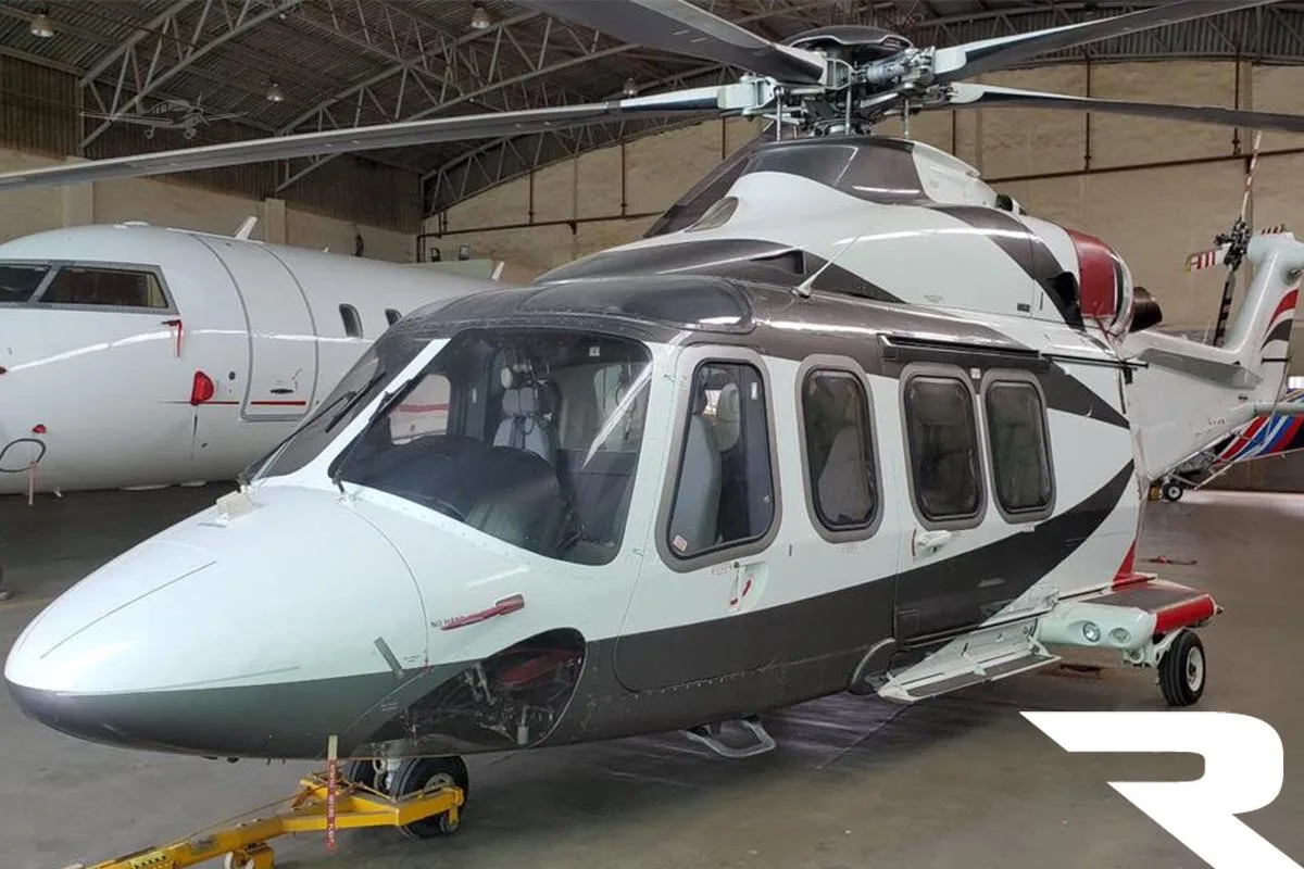 Exterior view of a 2007 LEONARDO AW139.