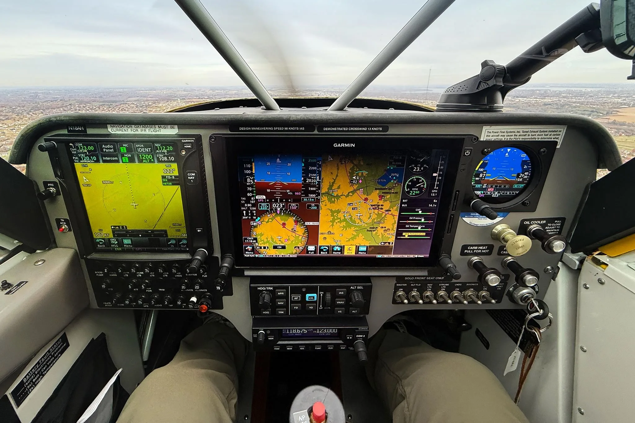 Cockpit and instrument panel of a 2019 AVIAT HUSKY A-1C-180.