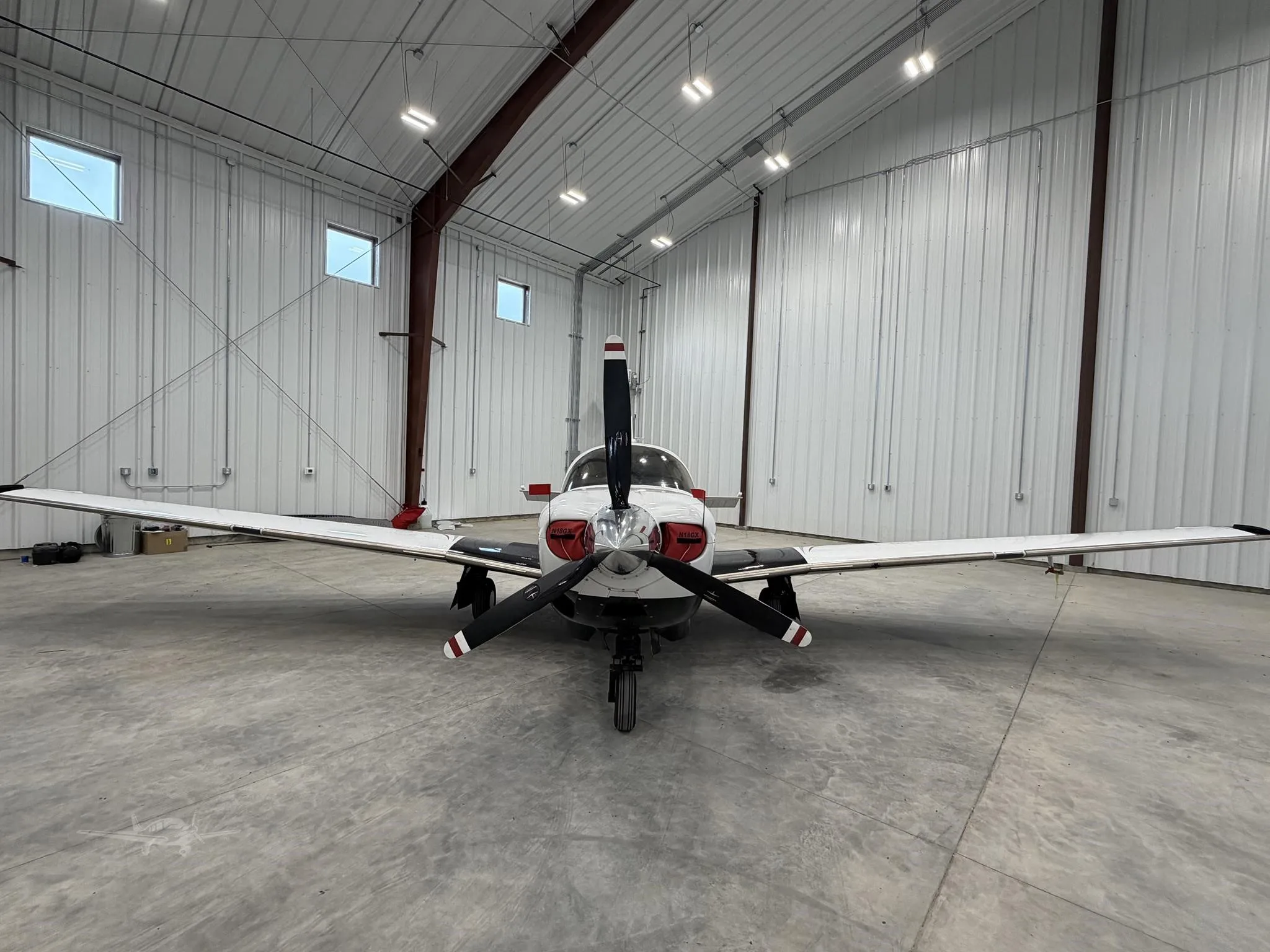 Exterior view of a 2007 MOONEY M20M GX BRAVO, N18GX.