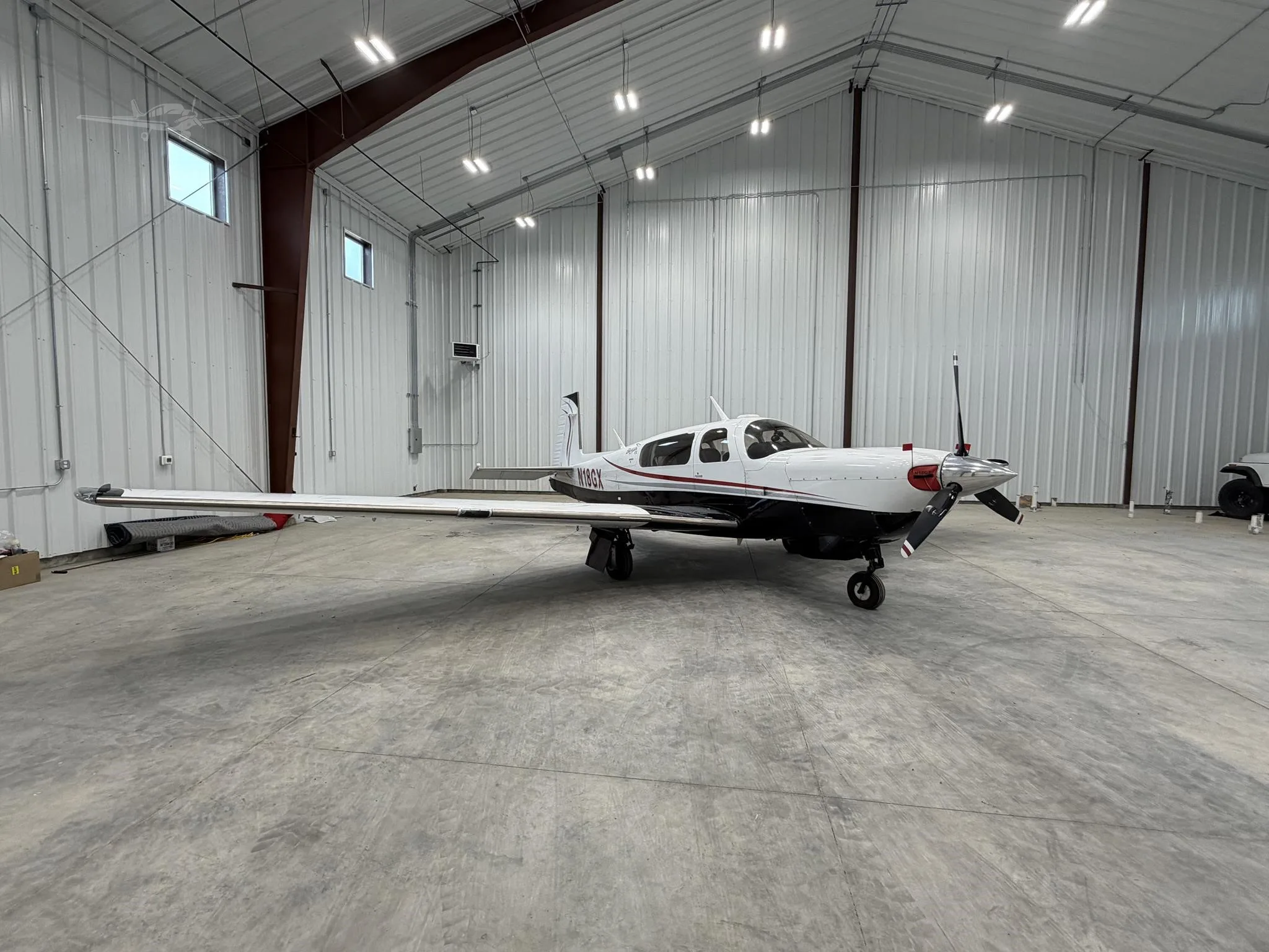 Exterior view of a 2007 MOONEY M20M GX BRAVO, N18GX.